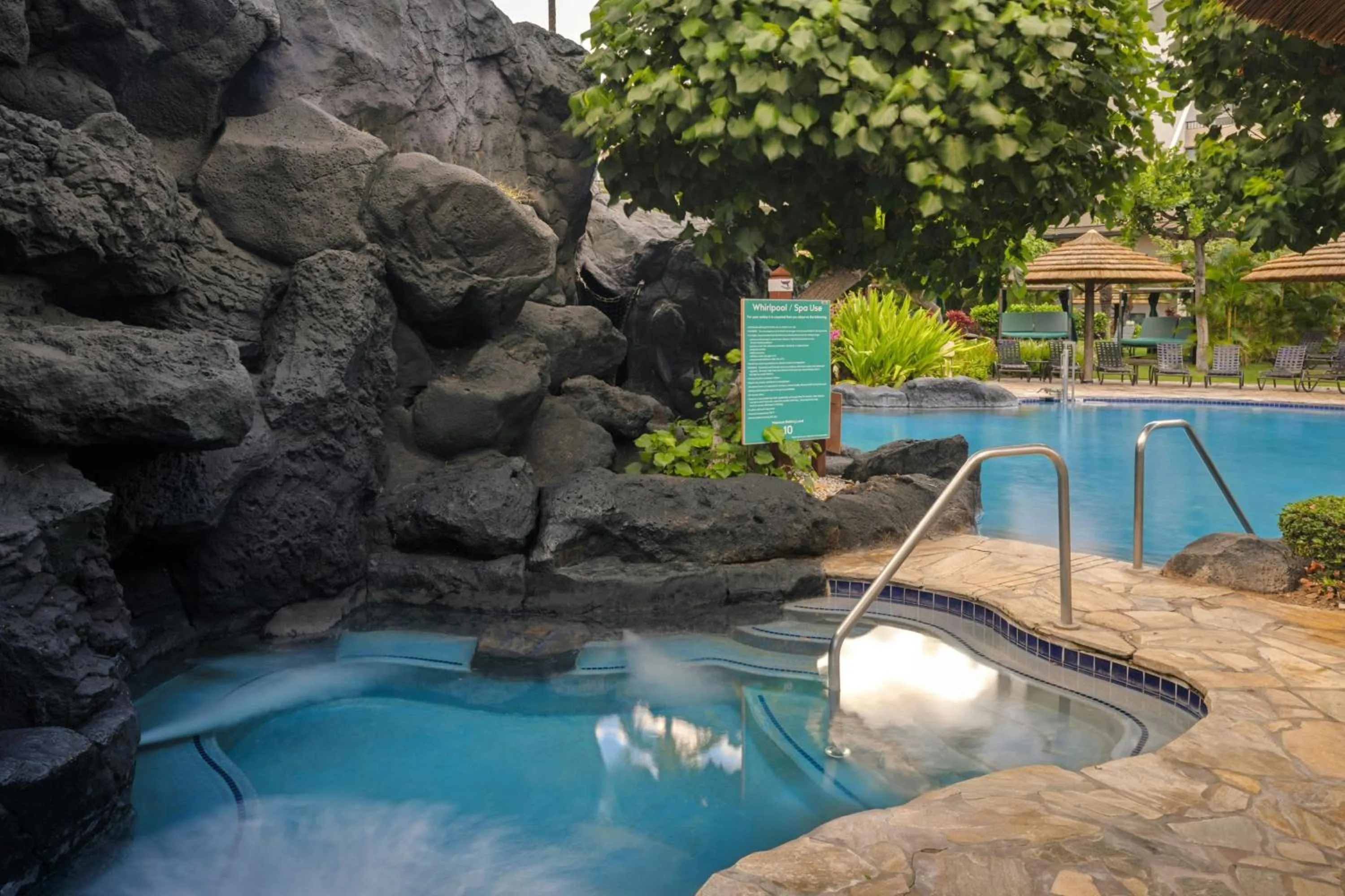 Swimming pool in Marriott's Maui Ocean Club - Molokai, Maui & Lanai Towers