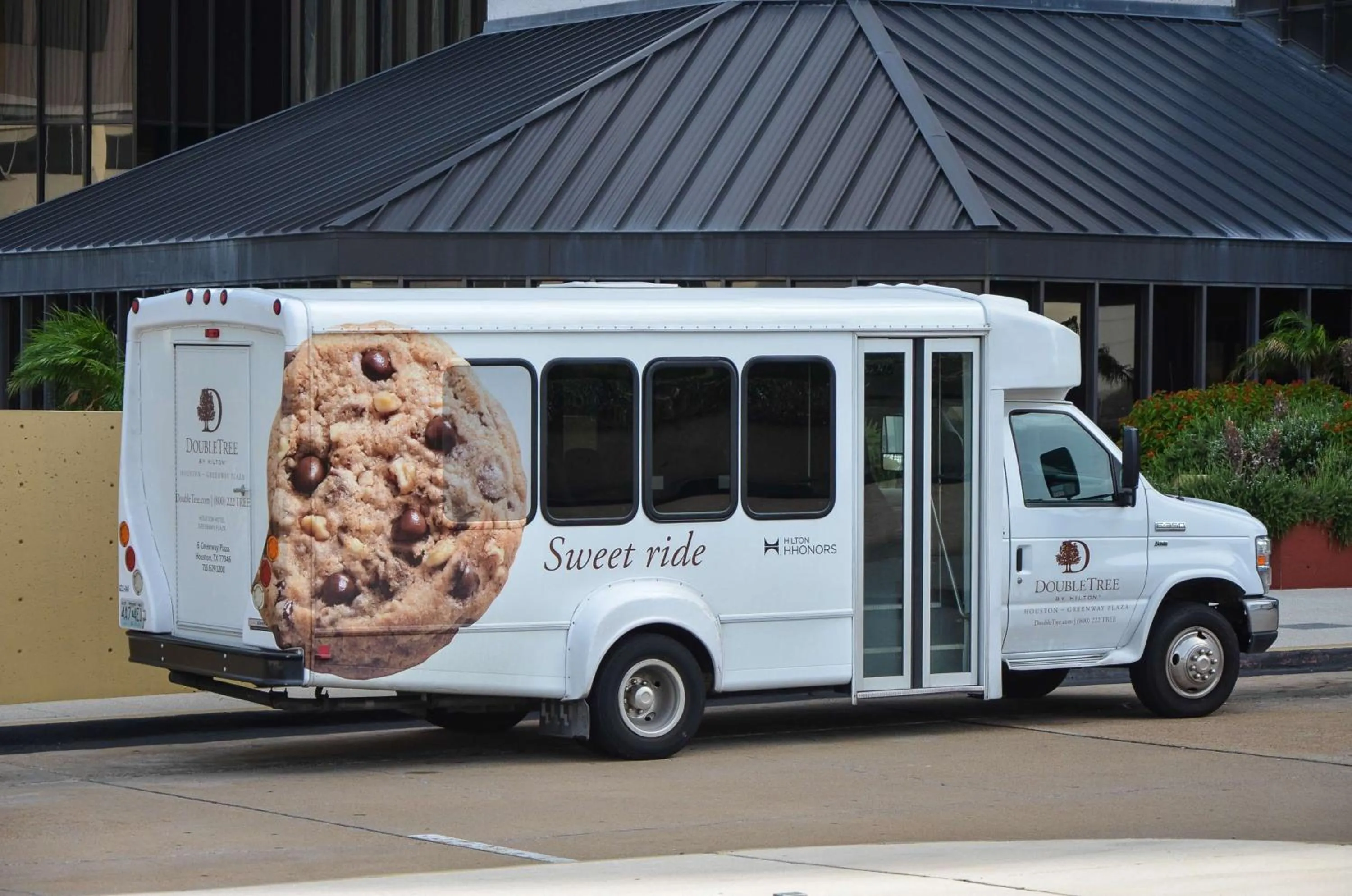 Property building in DoubleTree by Hilton Hotel Houston Greenway Plaza