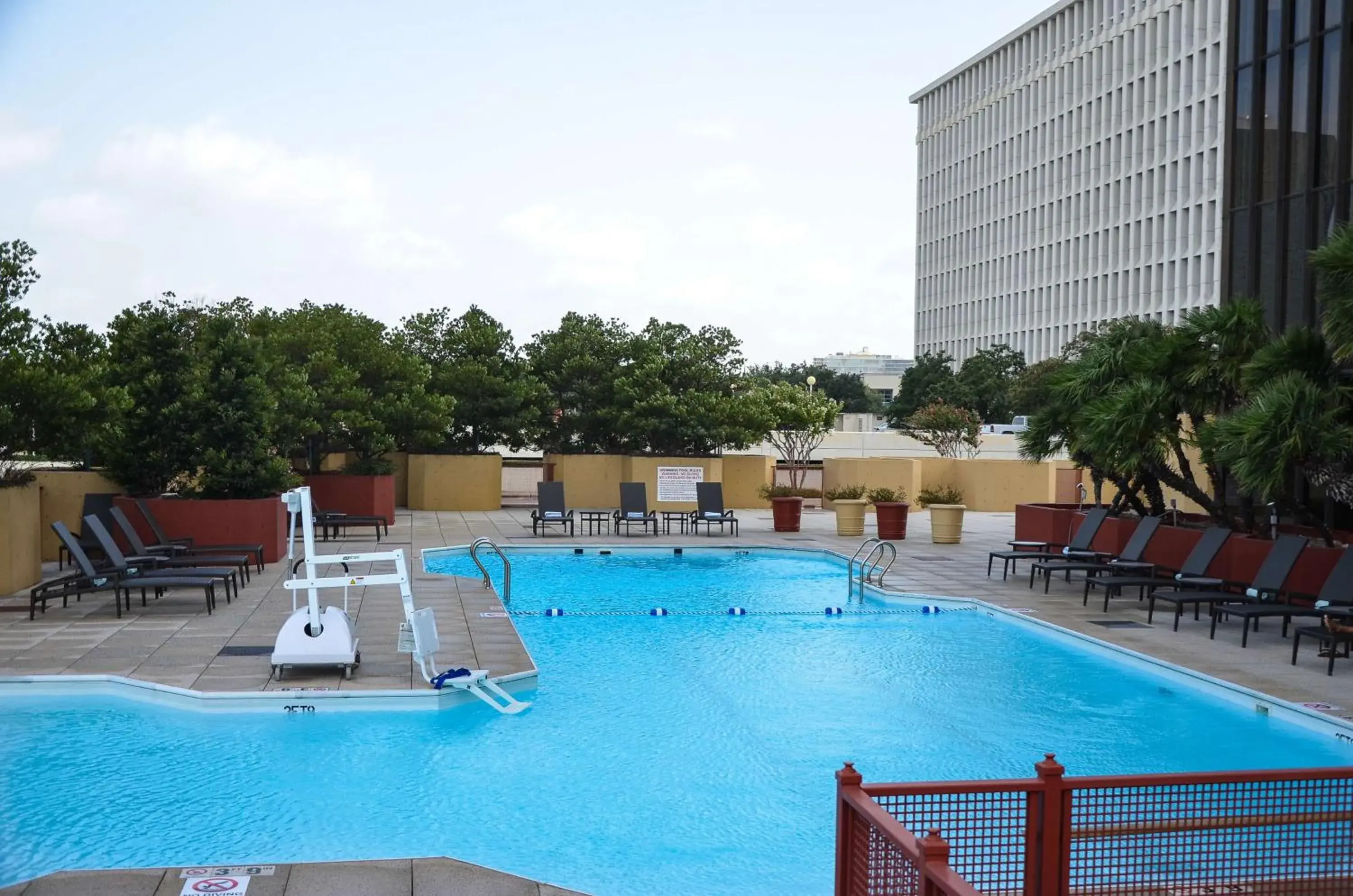 Pool view in DoubleTree by Hilton Hotel Houston Greenway Plaza Pool view in DoubleTree by Hilton Hotel Houston Greenway Plaza