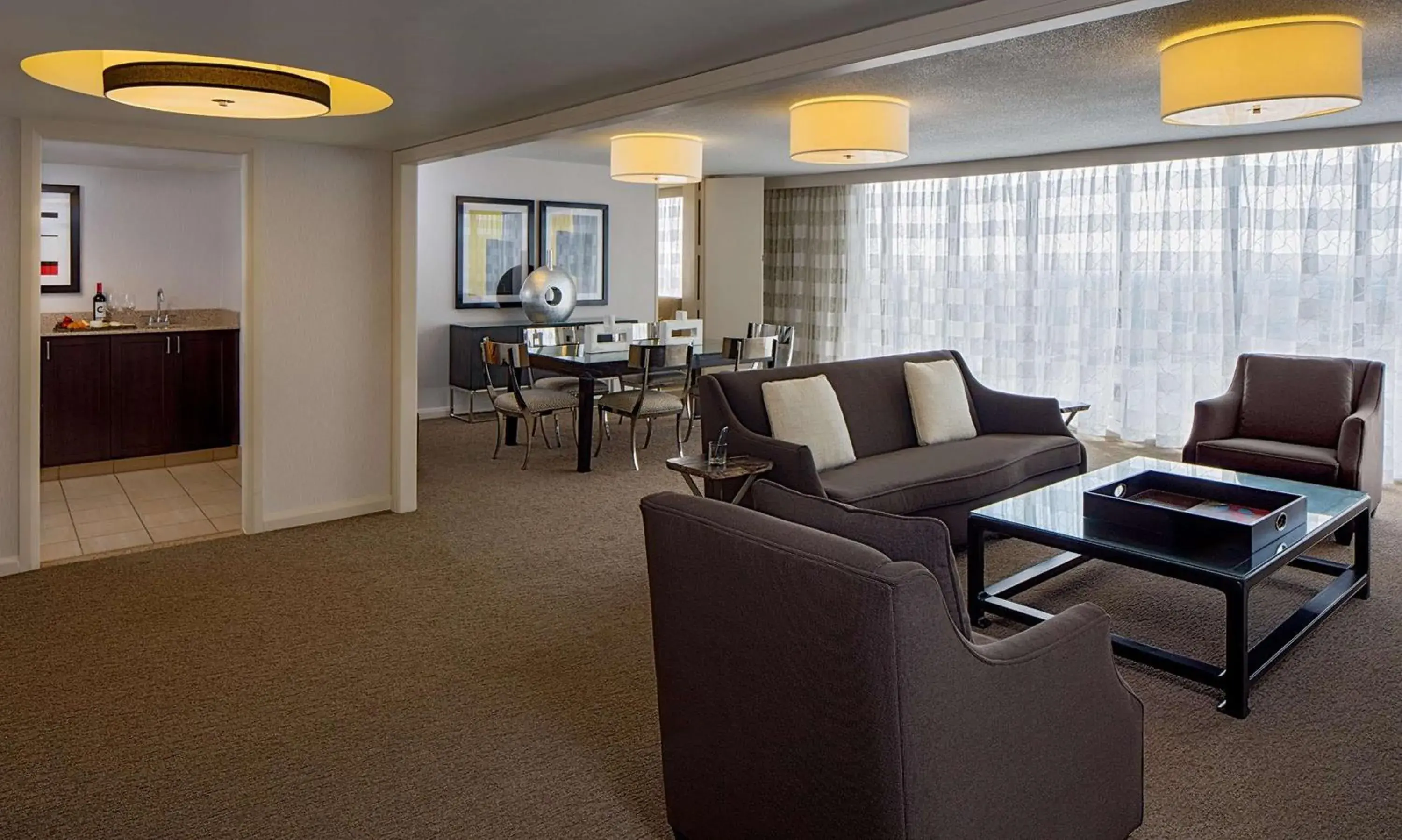 Living room in DoubleTree by Hilton Hotel Houston Greenway Plaza Living room in DoubleTree by Hilton Hotel Houston Greenway Plaza