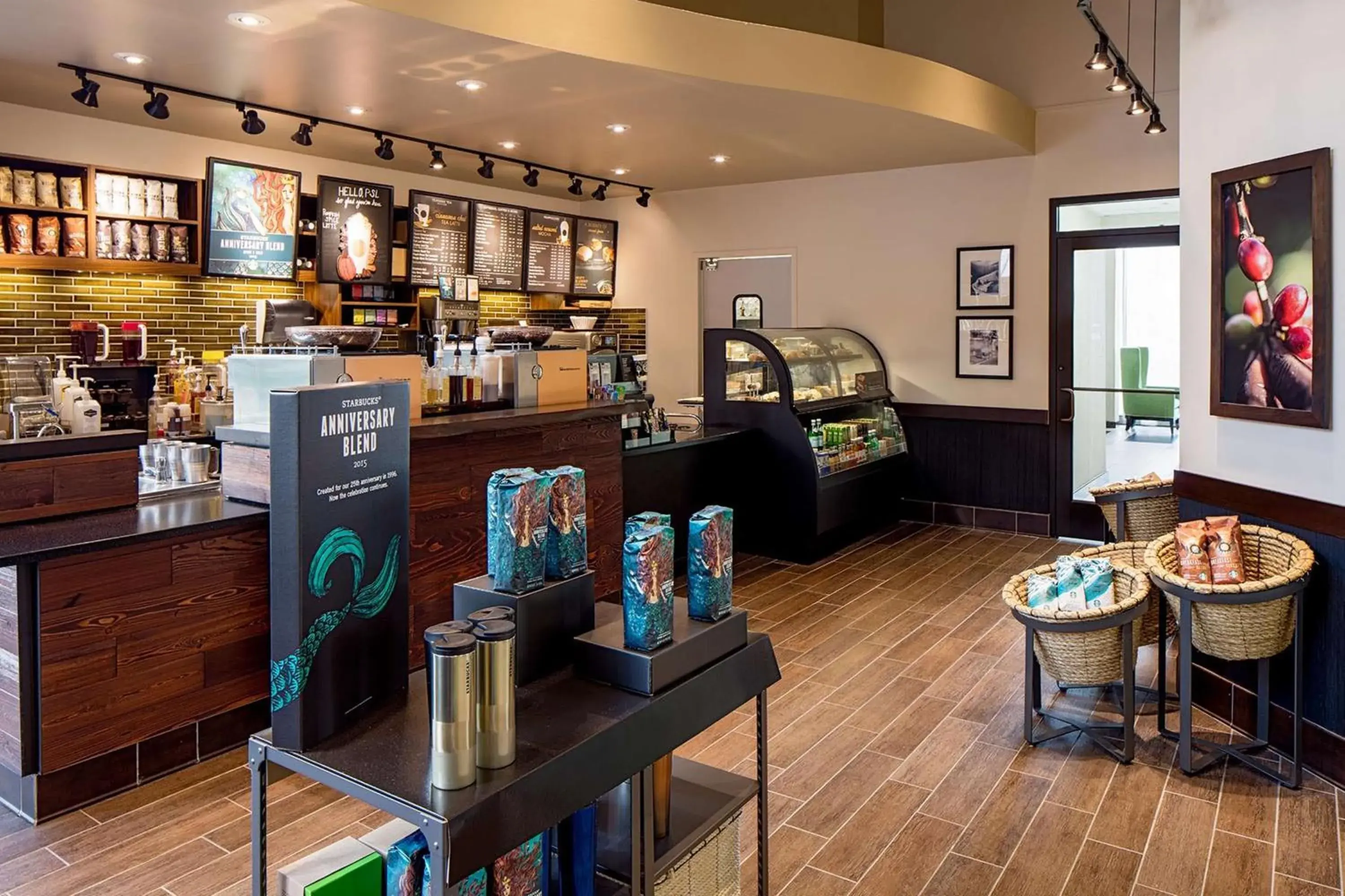 Restaurant/places to eat in DoubleTree by Hilton Hotel Houston Greenway Plaza Restaurant/places to eat in DoubleTree by Hilton Hotel Houston Greenway Plaza