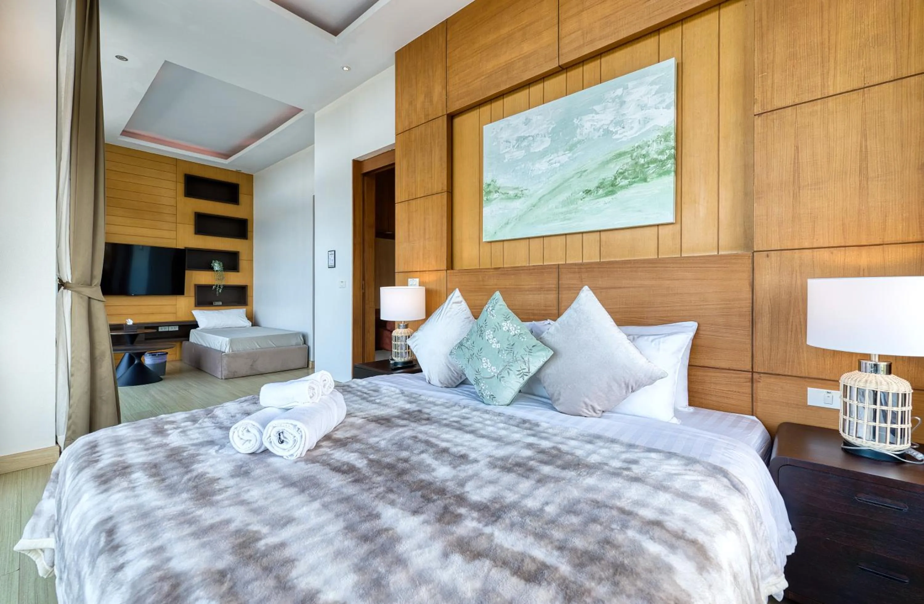 Bed in Surisa Seaview Pool Villas