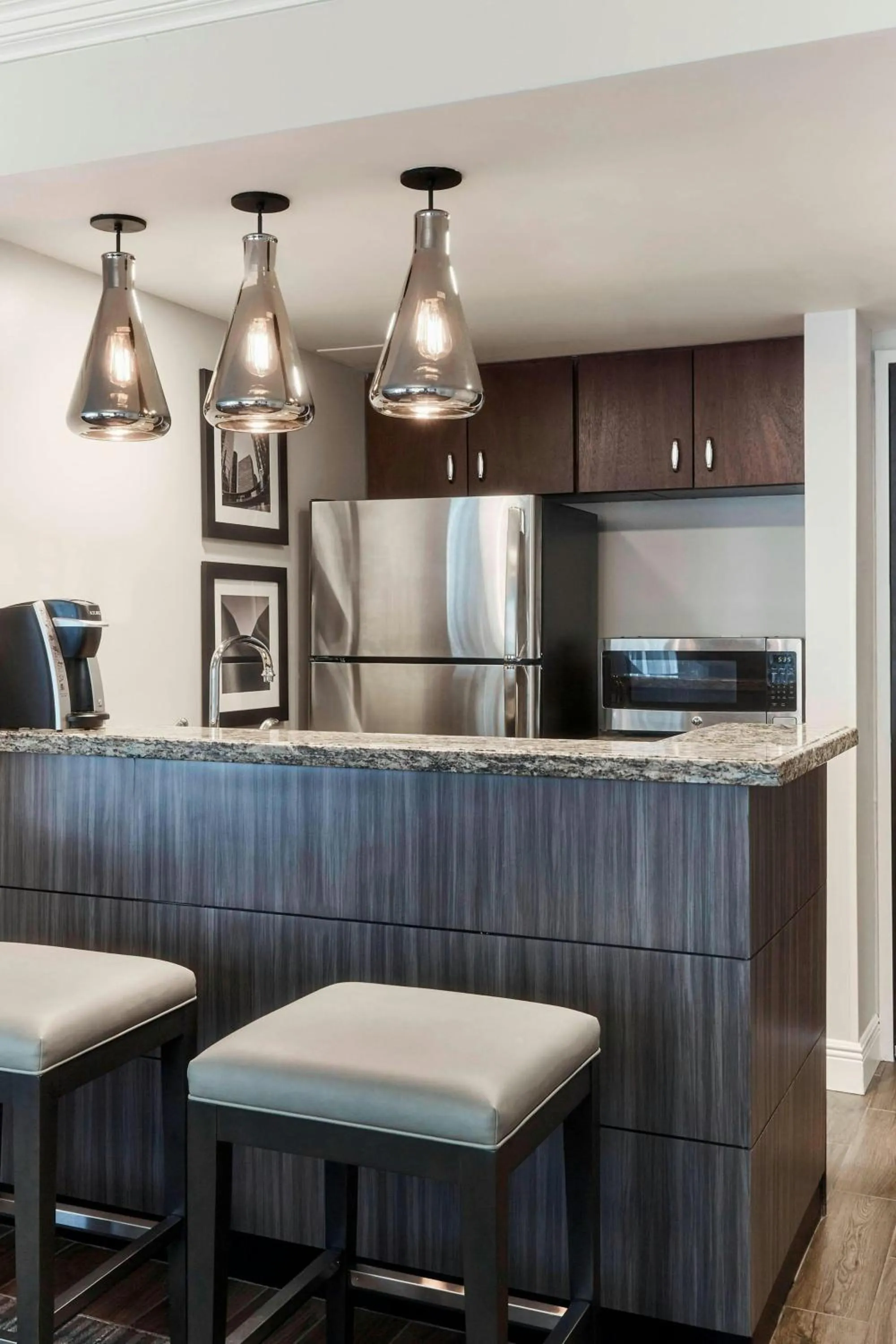 Kitchen or kitchenette in Houston Marriott Medical Center/Museum District