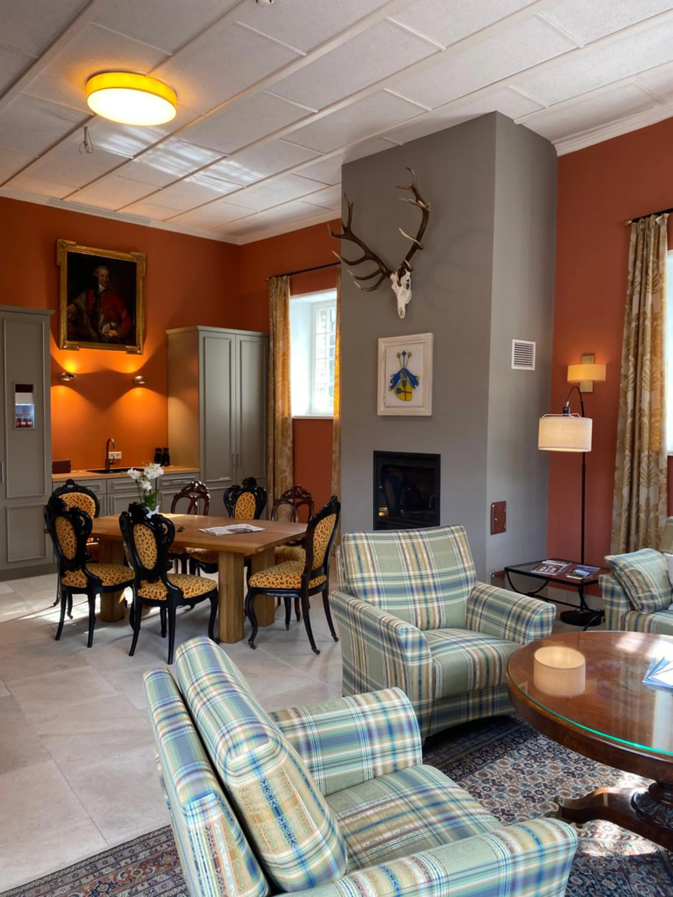 Communal lounge/ TV room in Burg Heimerzheim