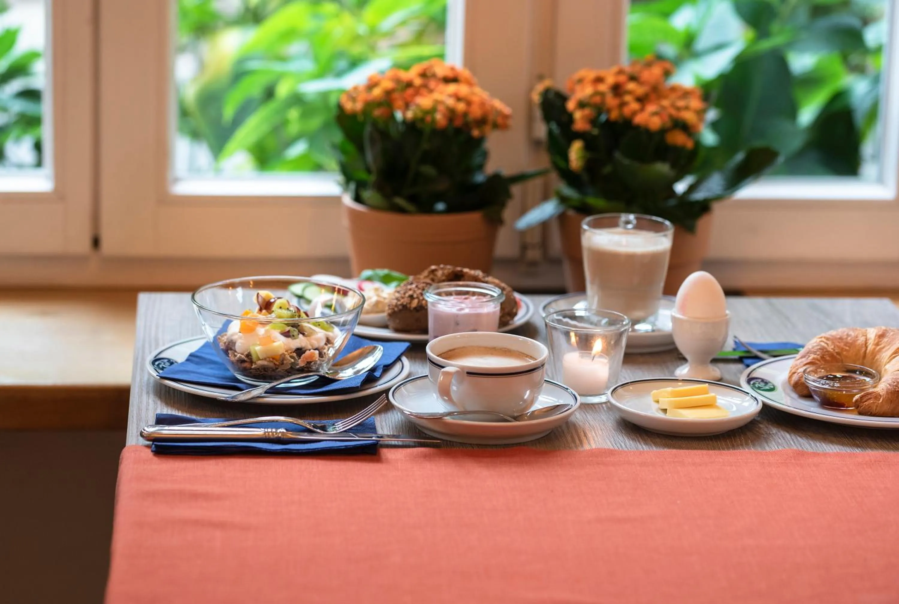 Breakfast in Burg Heimerzheim