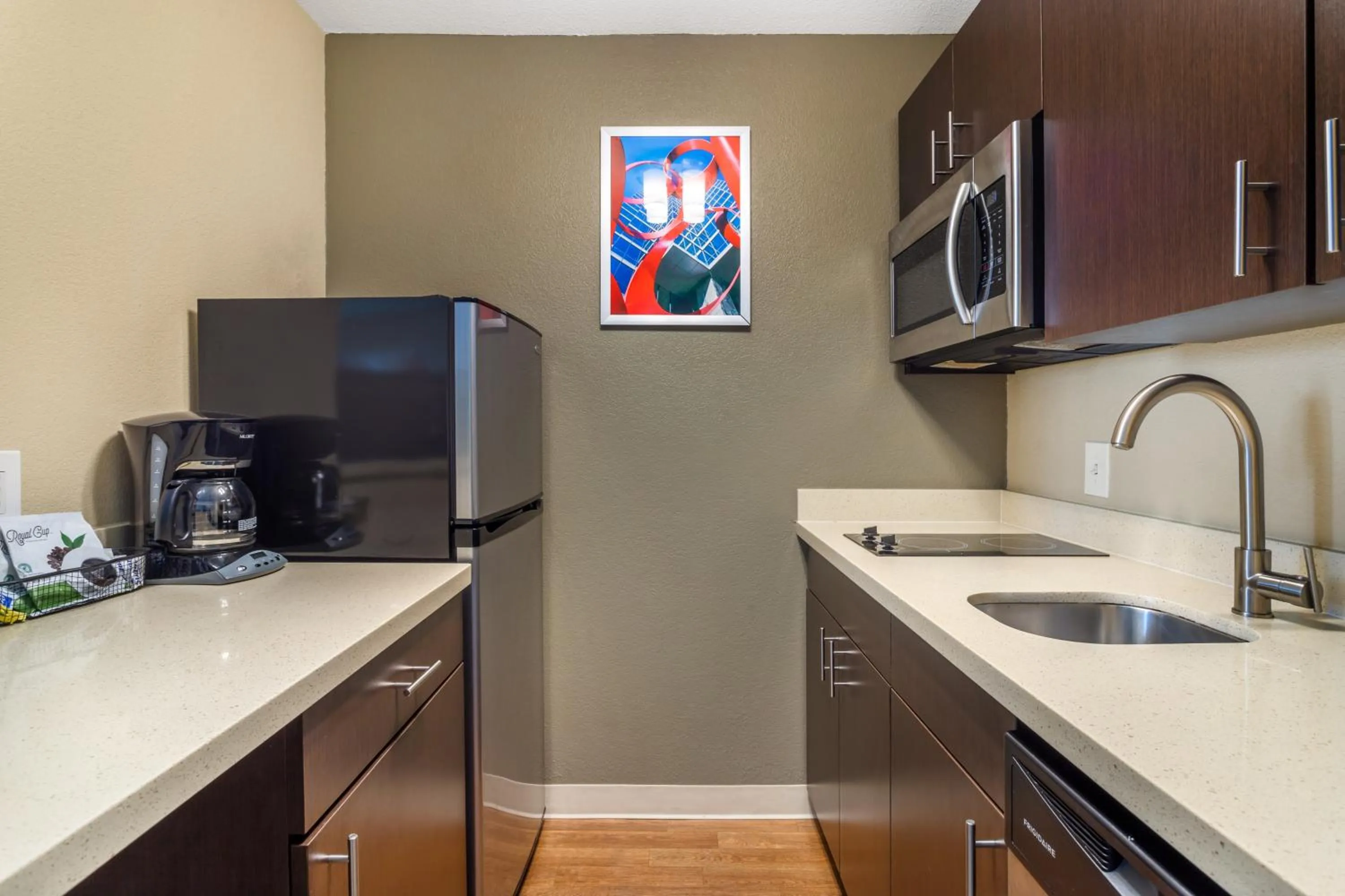 kitchen in TownePlace Suites by Marriott Houston NASA/Clear Lake