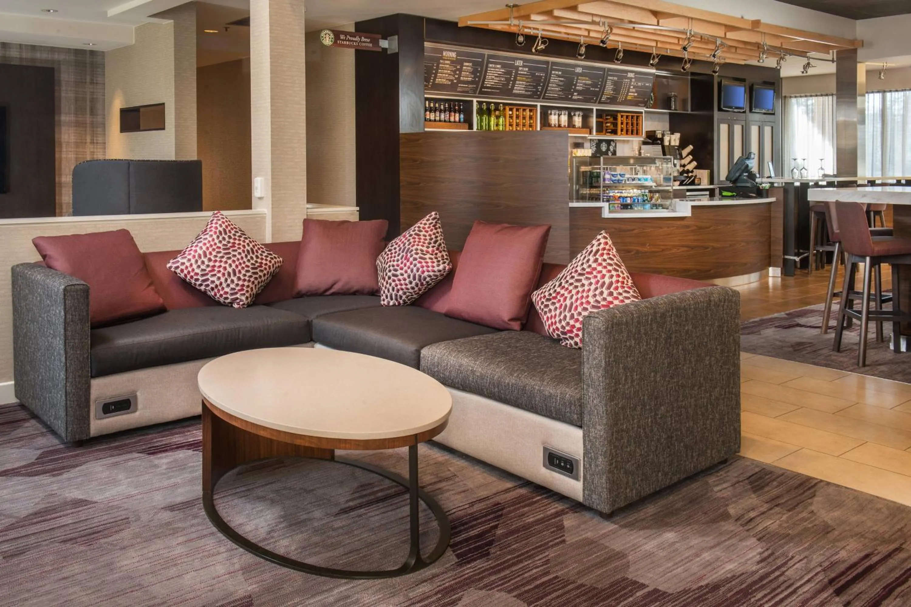 Lobby or reception in Courtyard by Marriott Dulles Airport Chantilly