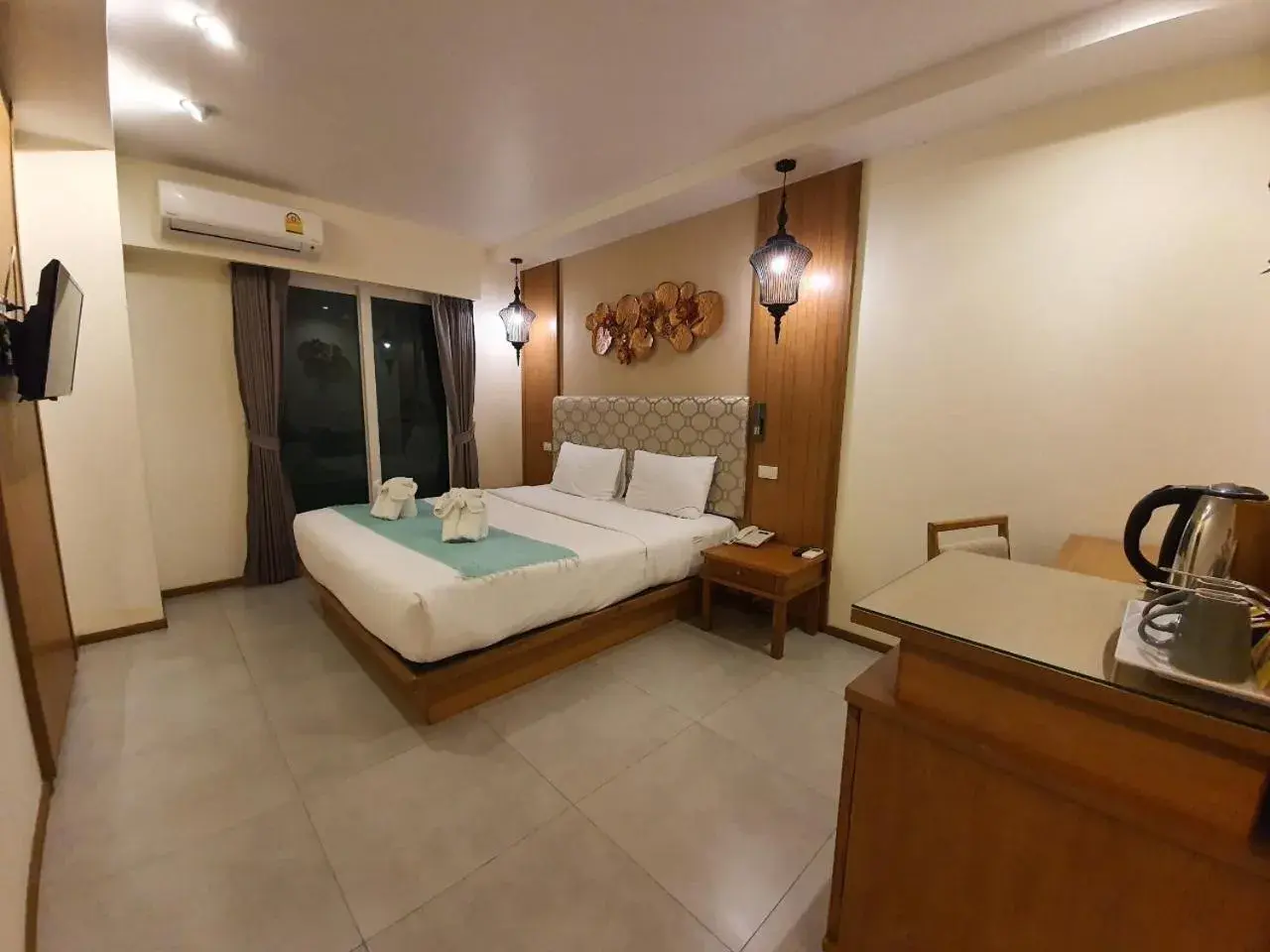 Standard Queen Room in The Signature Hotel @ Thapae Standard Queen Room in The Signature Hotel @ Thapae