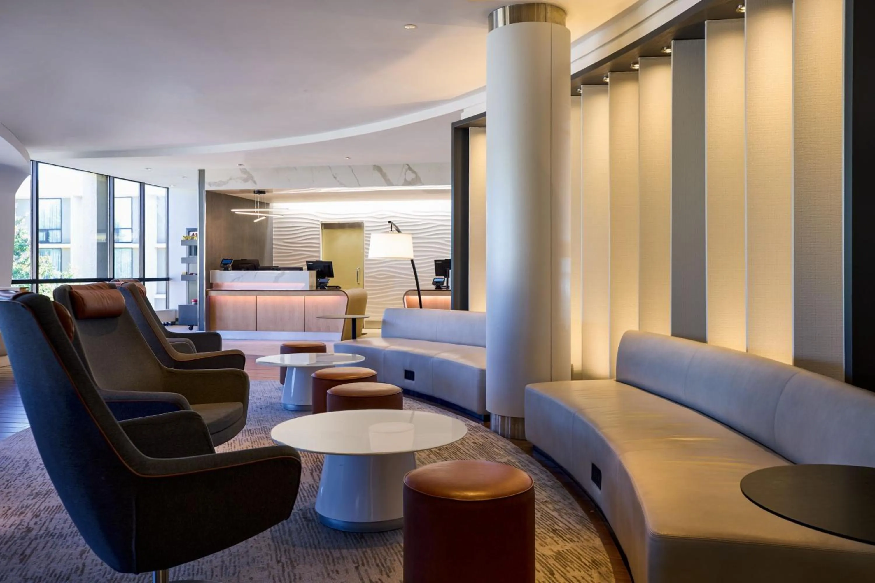 Lobby or reception in Washington Dulles Airport Marriott