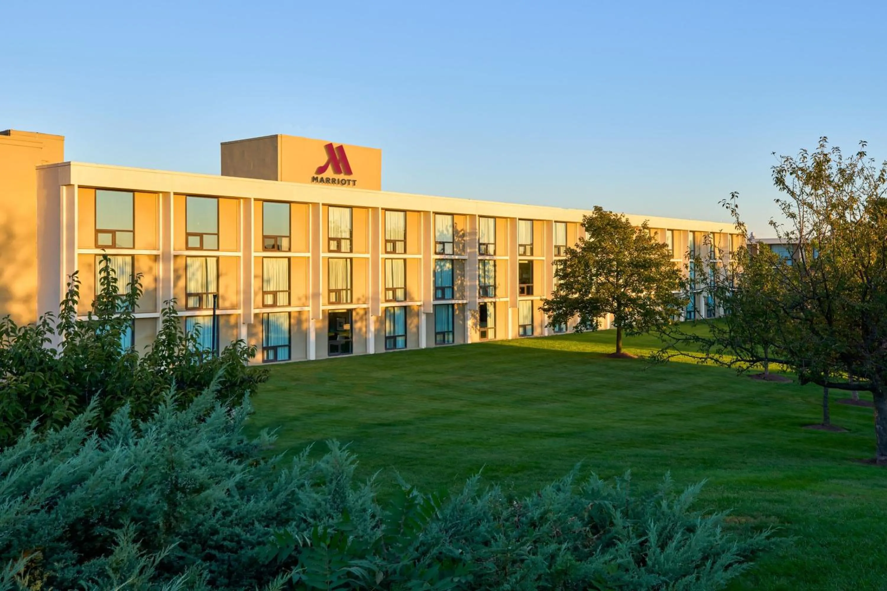 Property building in Washington Dulles Airport Marriott