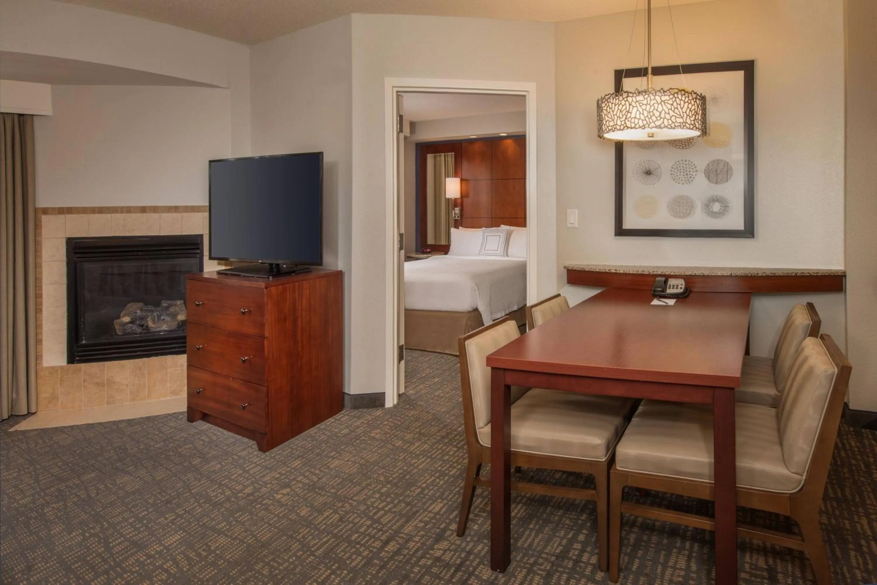 Bedroom, Bed in Residence Inn Dulles Airport At Dulles 28 Centre