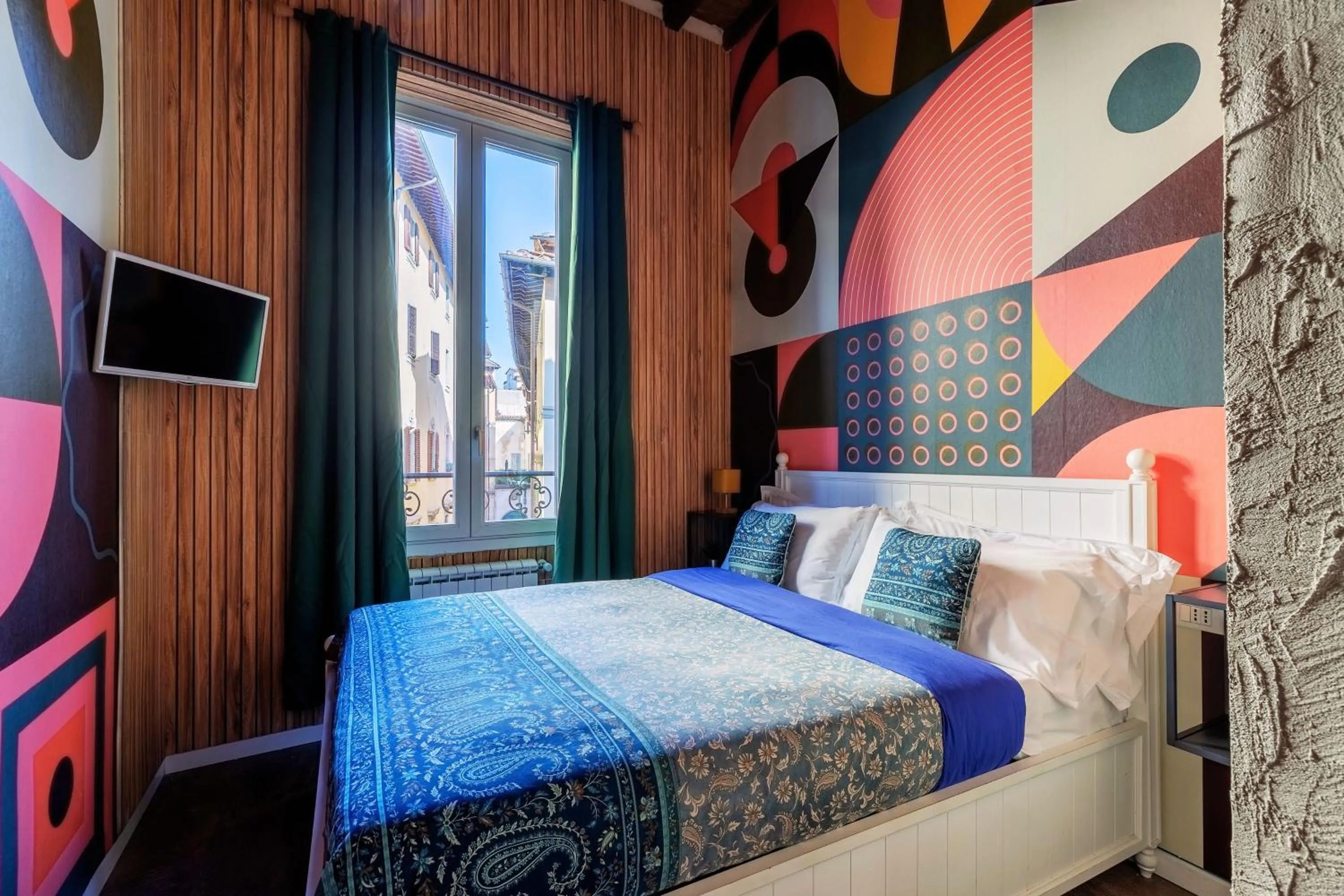 Bedroom, Bed in Coderooms