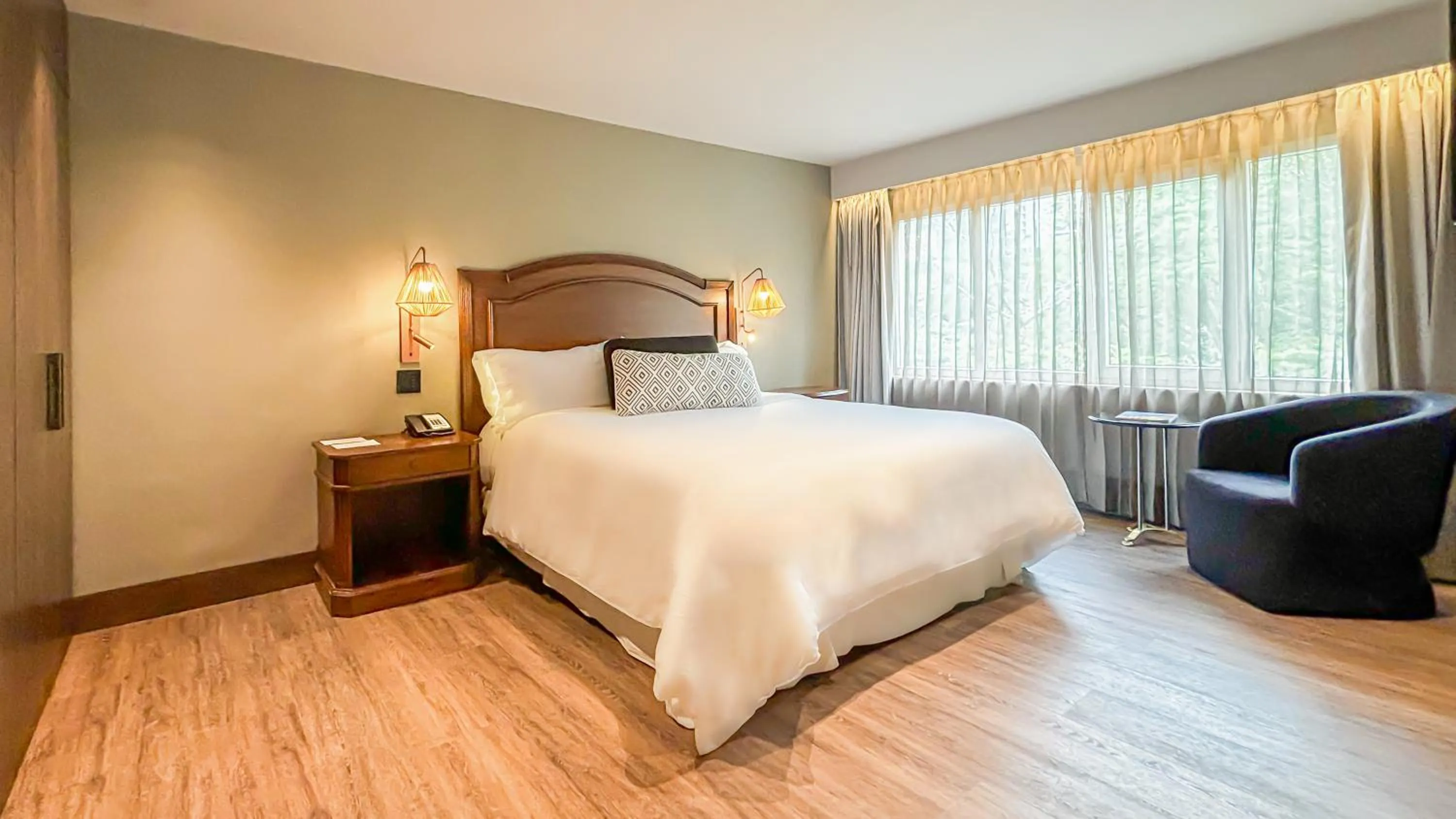 Bedroom, Bed in InterContinental Medellin - Movich by IHG