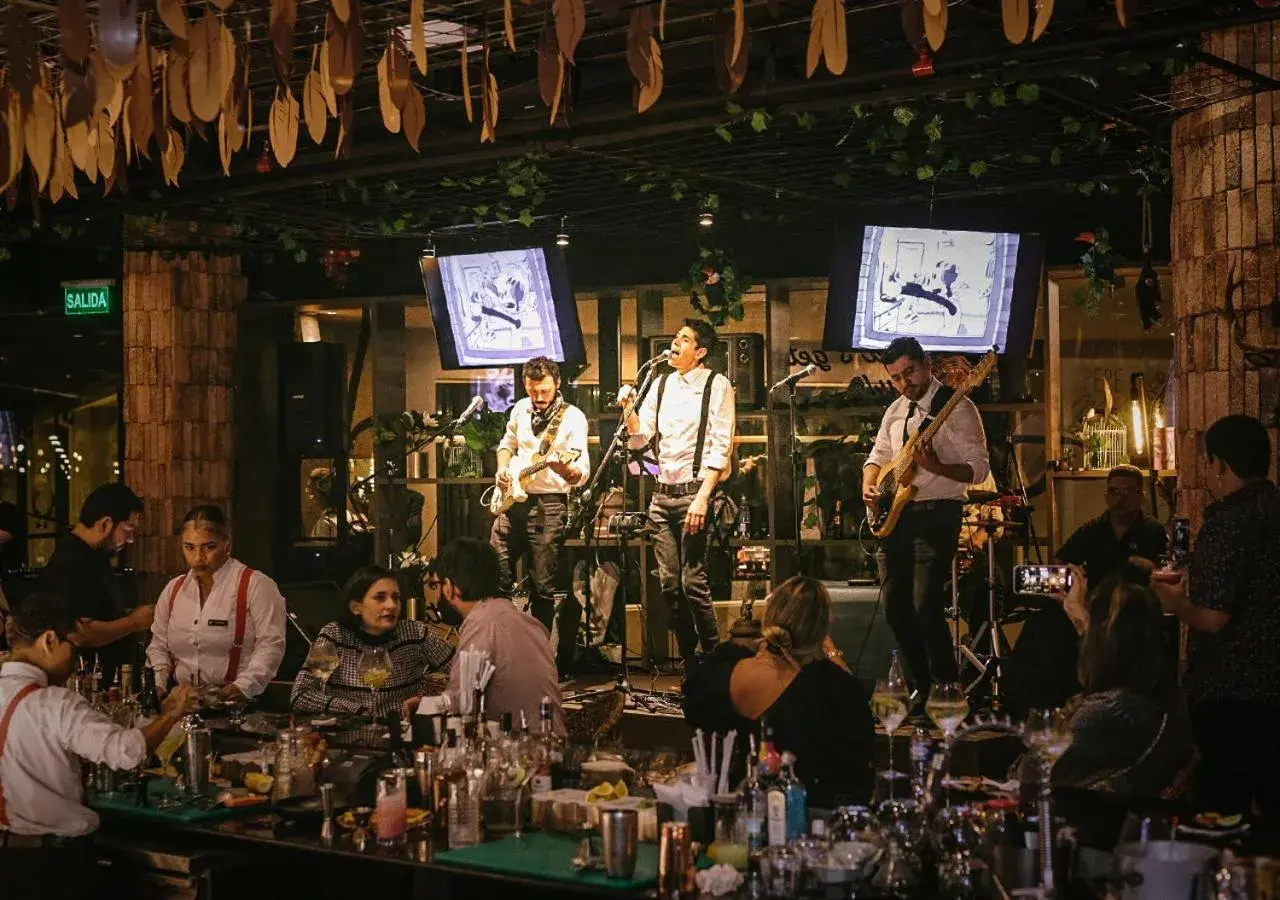 Lounge or bar in InterContinental Medellin - Movich by IHG Lounge or bar in InterContinental Medellin - Movich by IHG