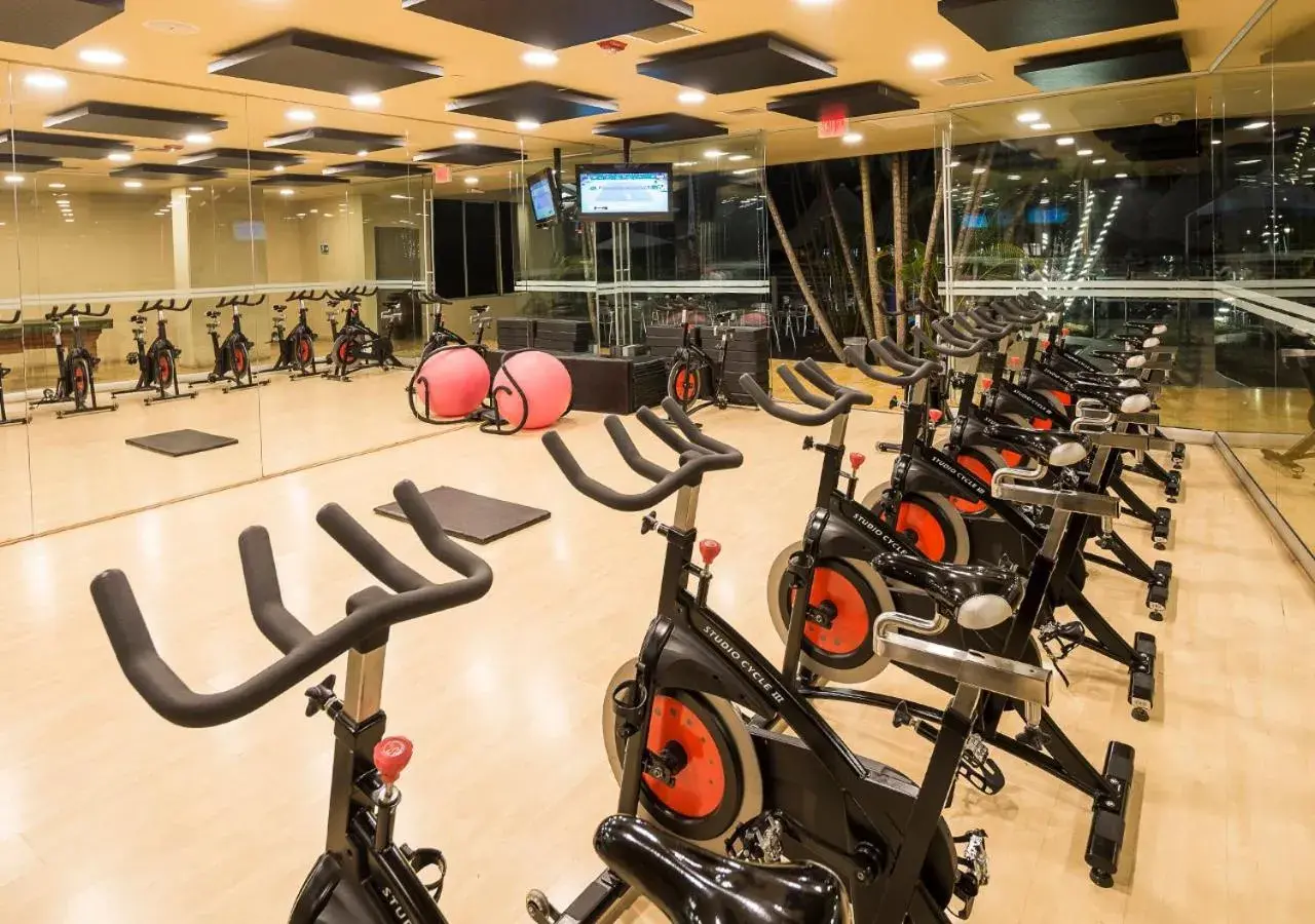 Fitness centre/facilities in InterContinental Medellin - Movich by IHG Fitness centre/facilities in InterContinental Medellin - Movich by IHG