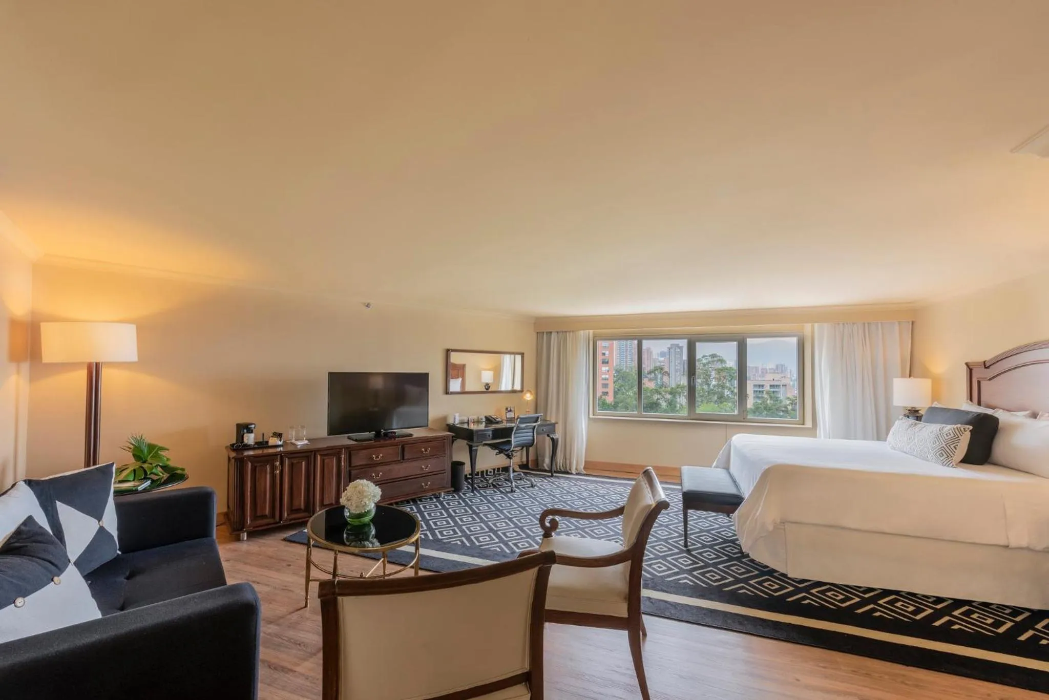 Bedroom, Bed in InterContinental Medellin - Movich by IHG