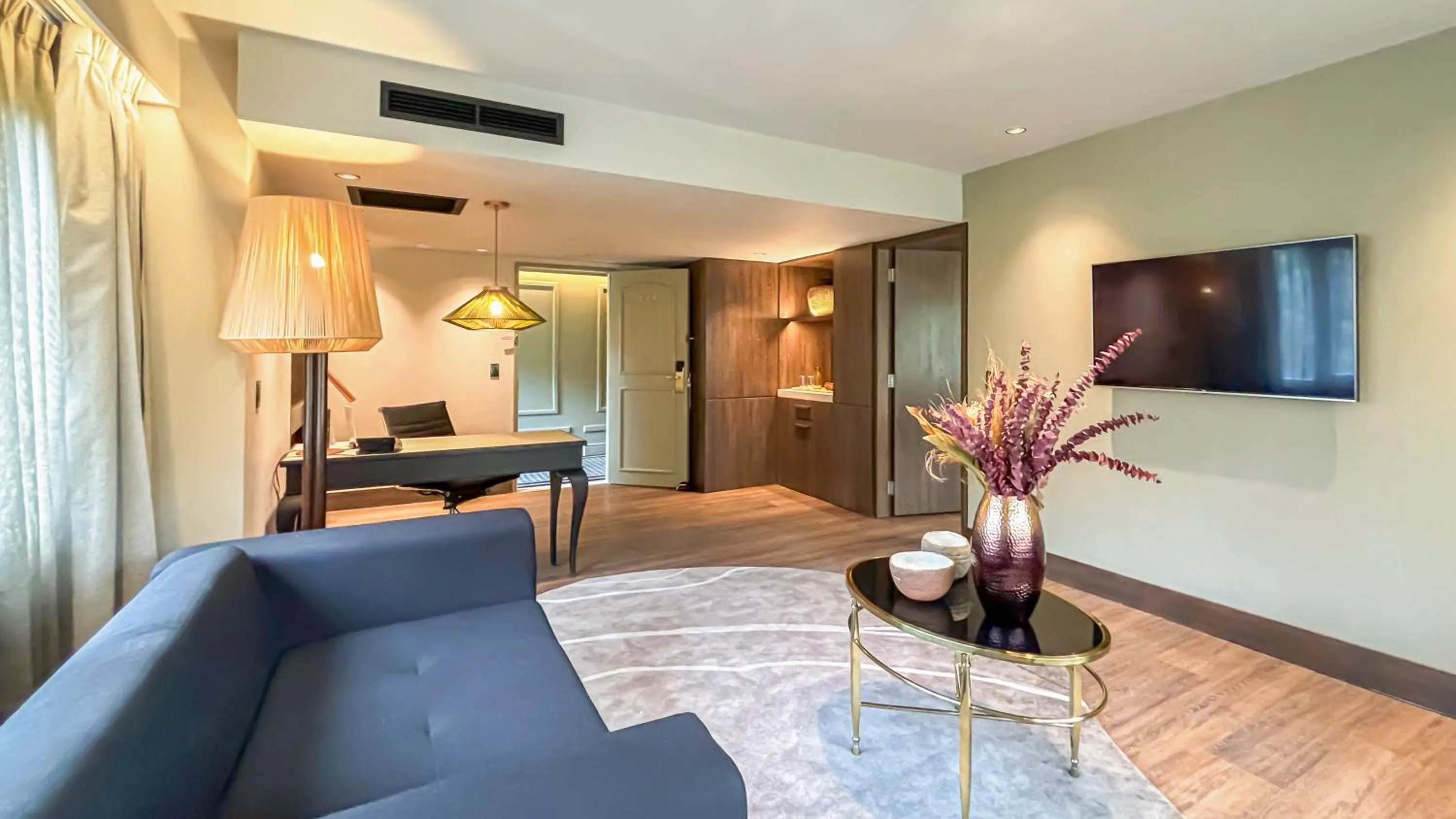 Photo of the whole room in InterContinental Medellin - Movich by IHG