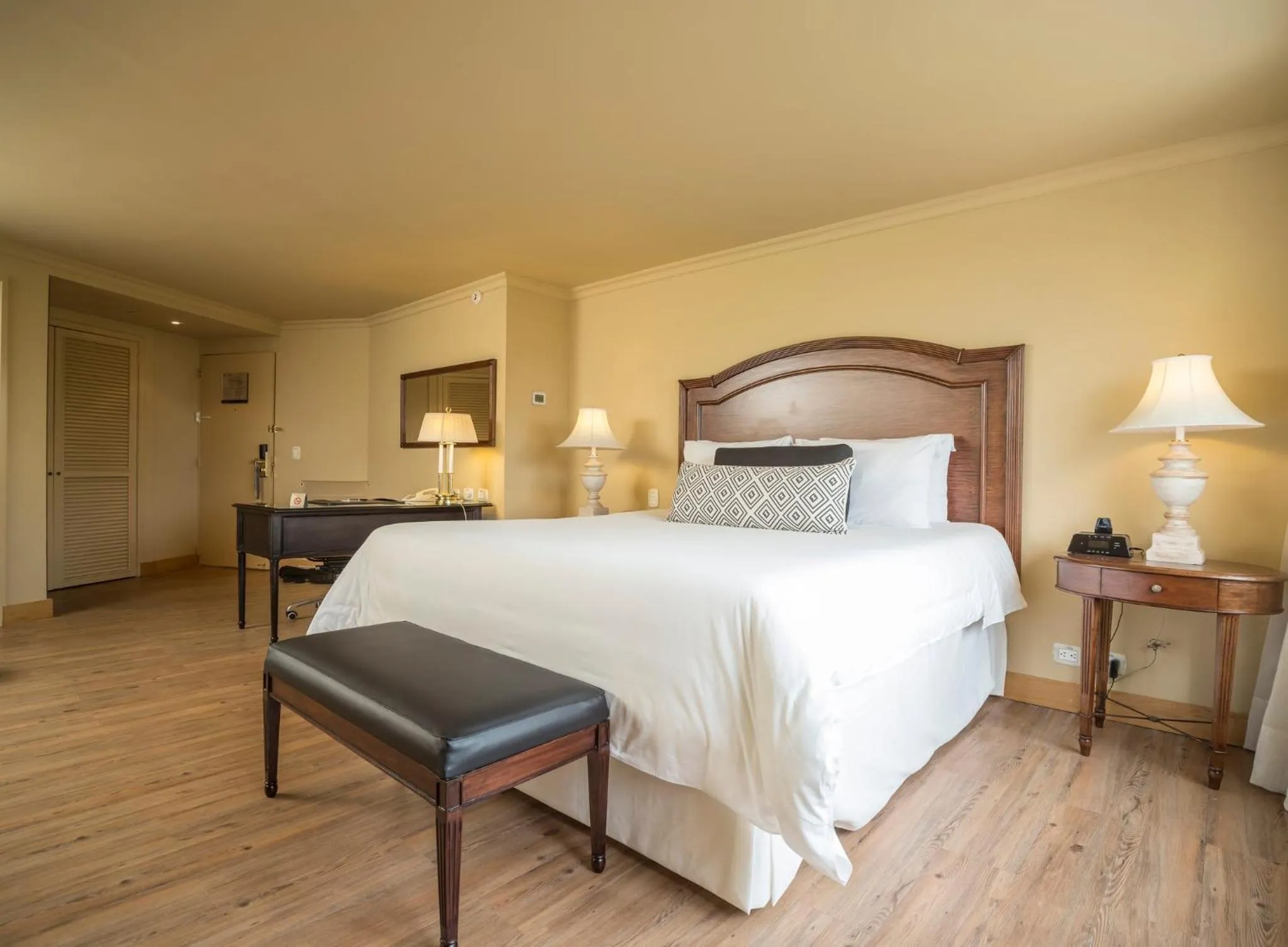 Bedroom, Bed in InterContinental Medellin - Movich by IHG