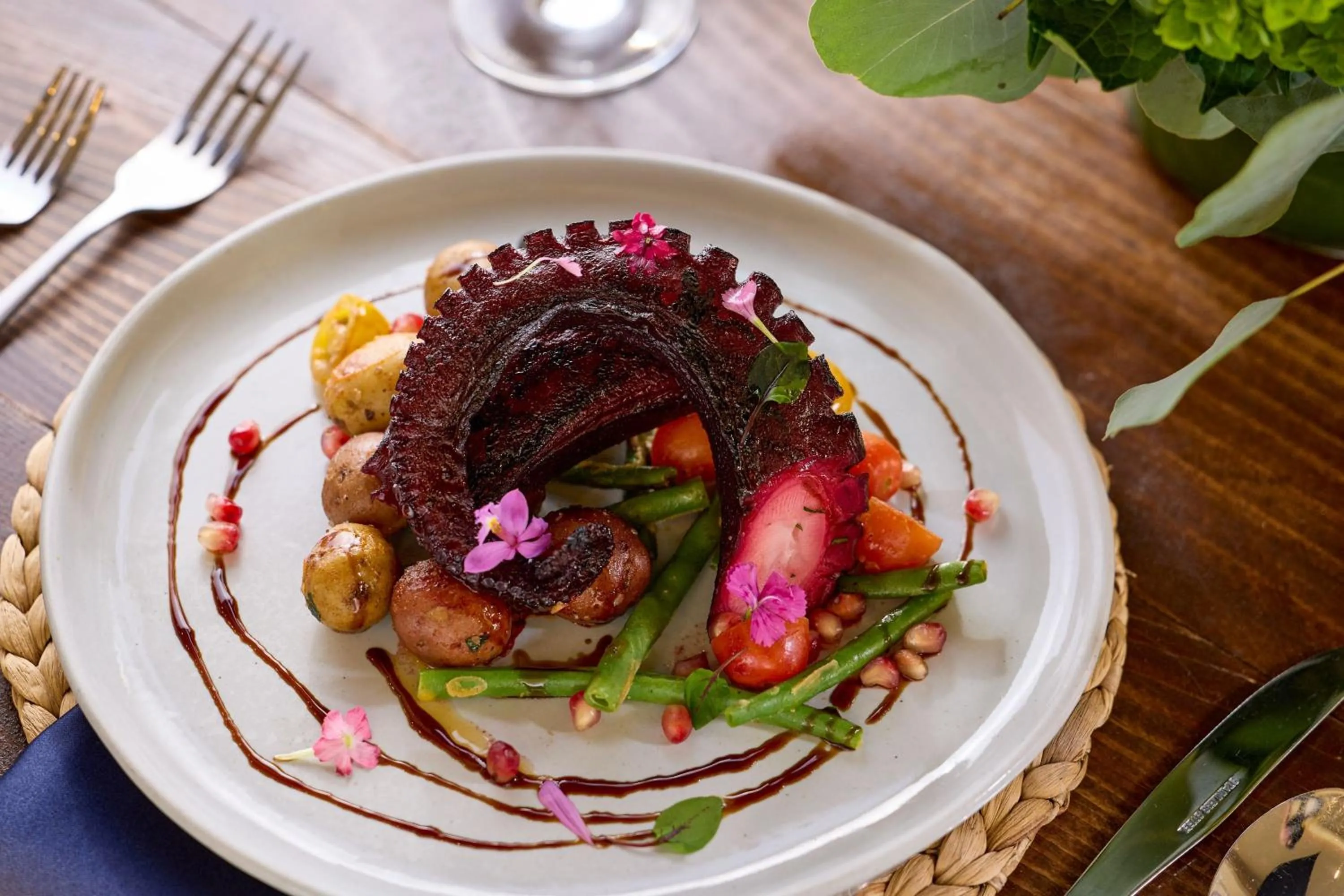 Restaurant/places to eat in Marina del Rey Marriott