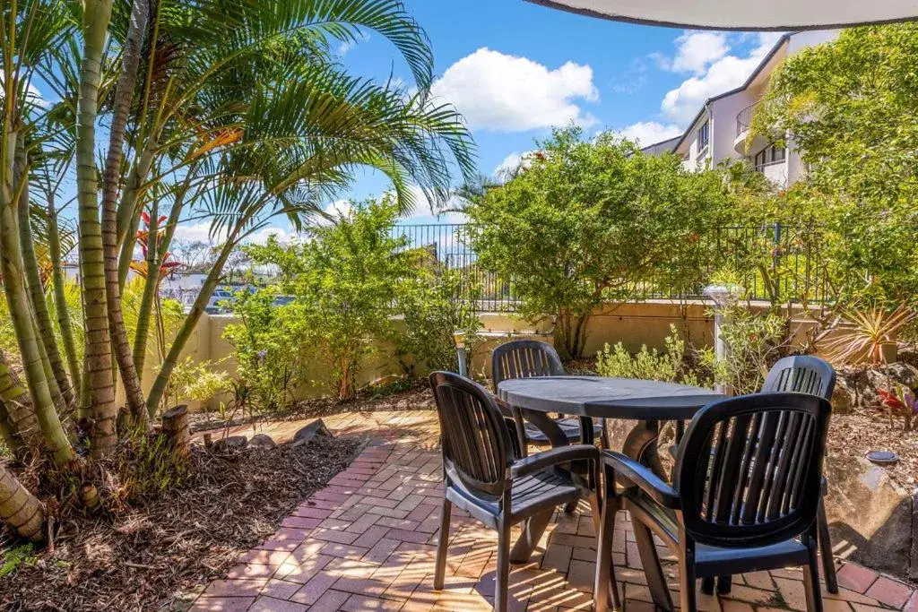 Garden view in Kalua Holiday Apartments Garden view in Kalua Holiday Apartments