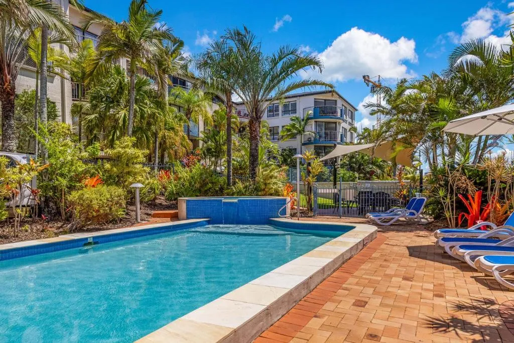 Swimming pool in Kalua Holiday Apartments