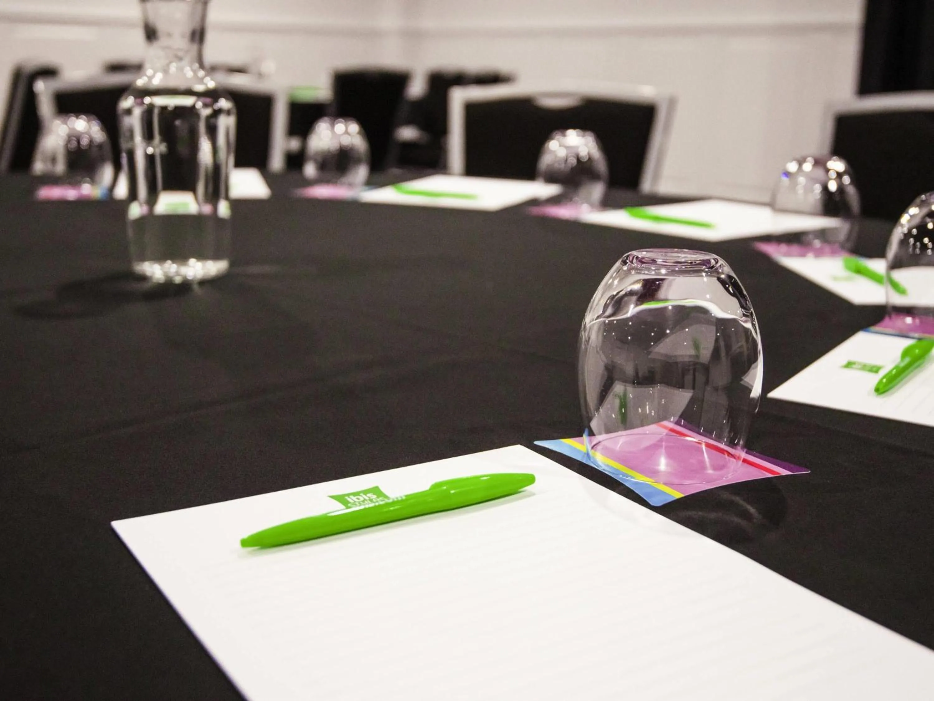 Meeting/conference room in ibis Styles Mt Isa Verona