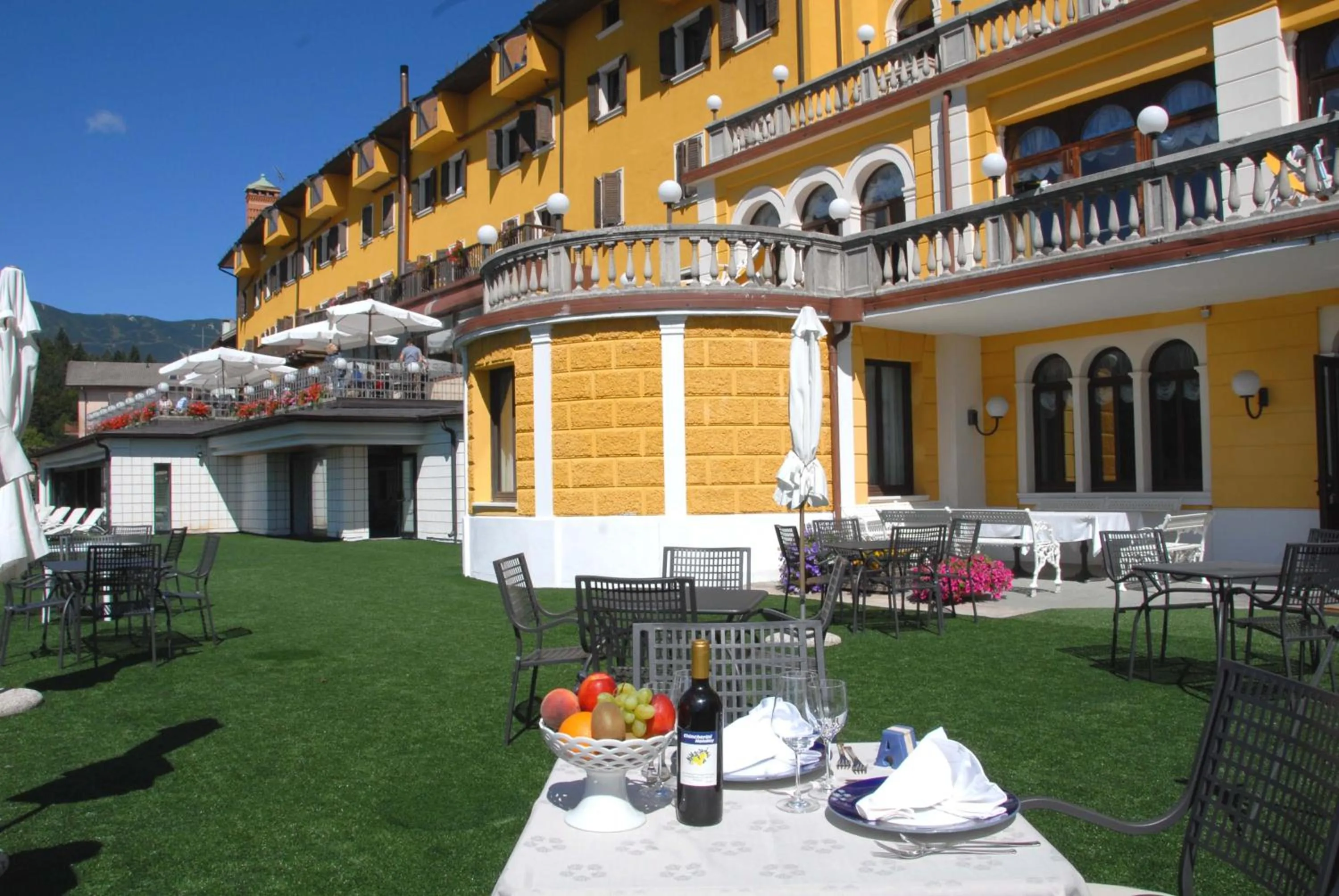 Facade/entrance in Grand Hotel Astoria