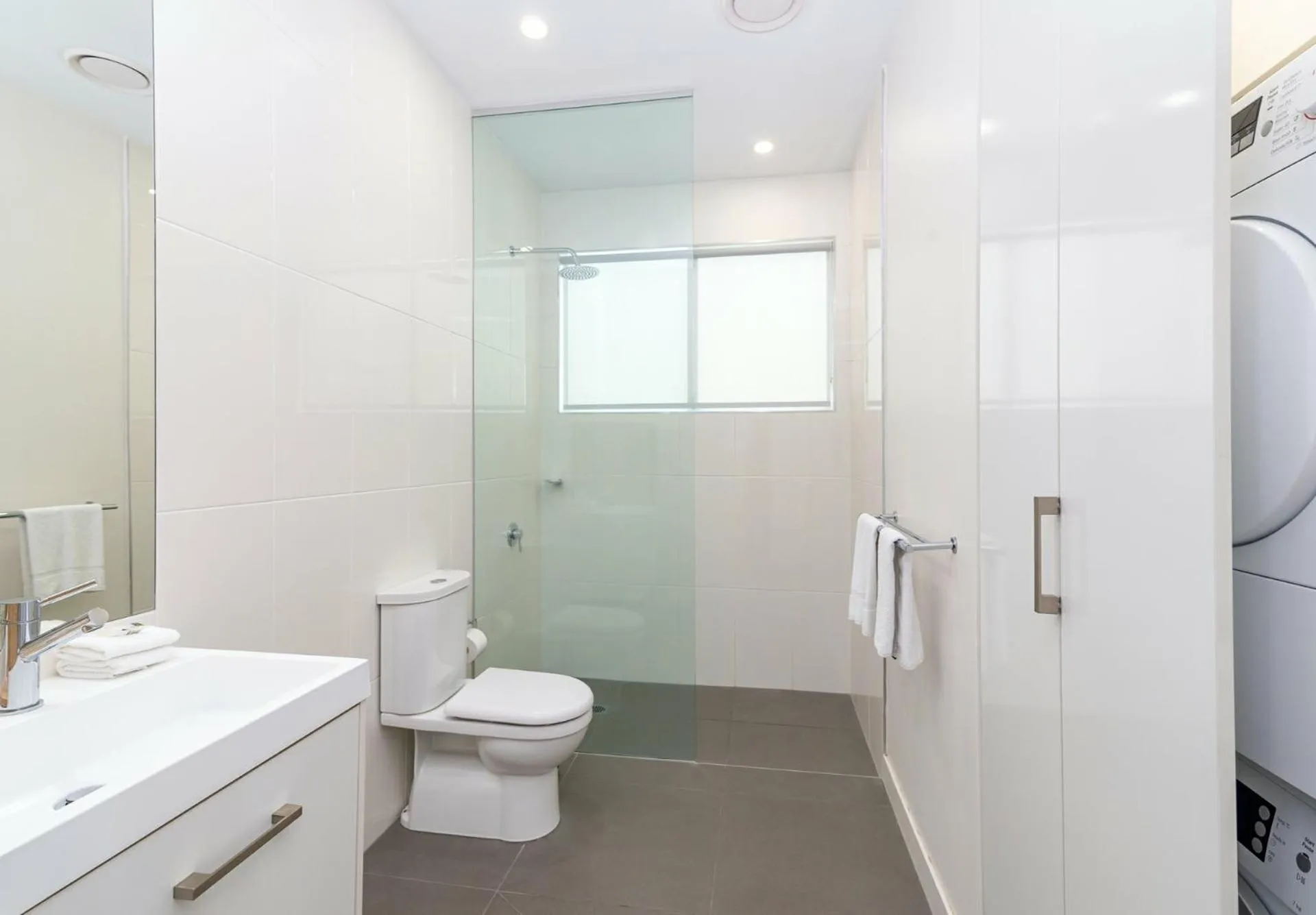 Bathroom in Pool Resort Port Douglas