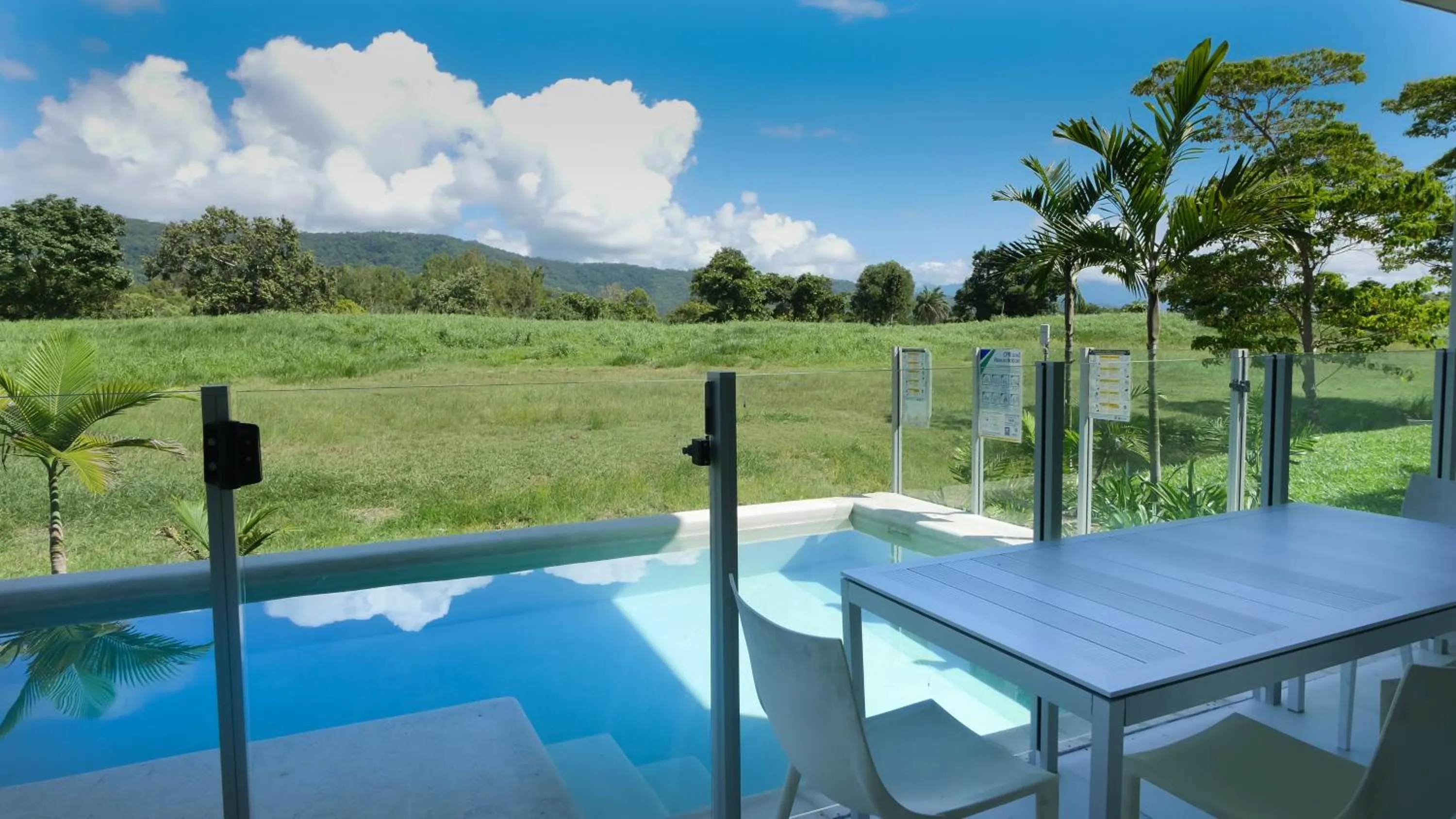 Mountain view in Pool Resort Port Douglas
