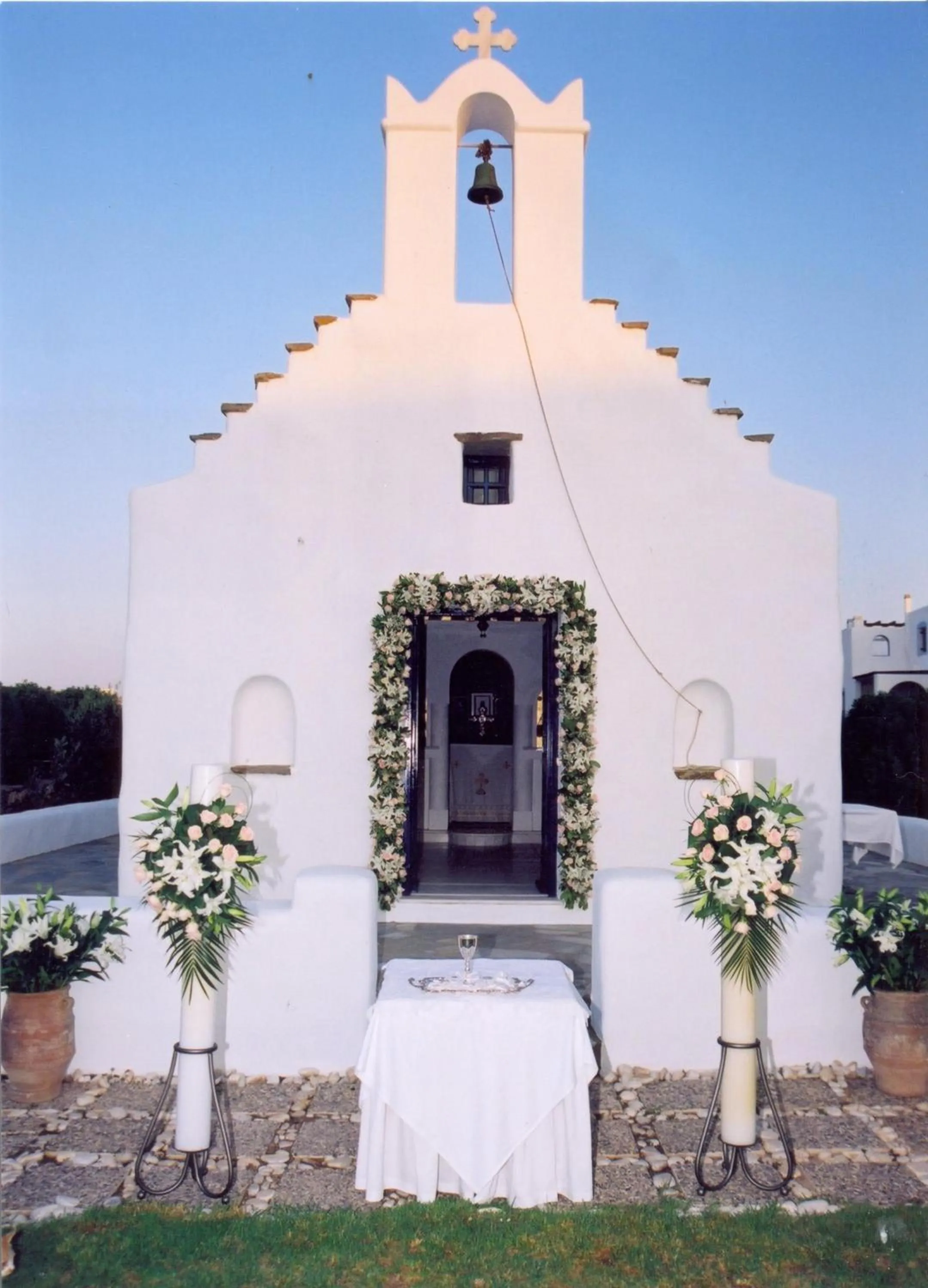 Facade/entrance in Astir Of Paros