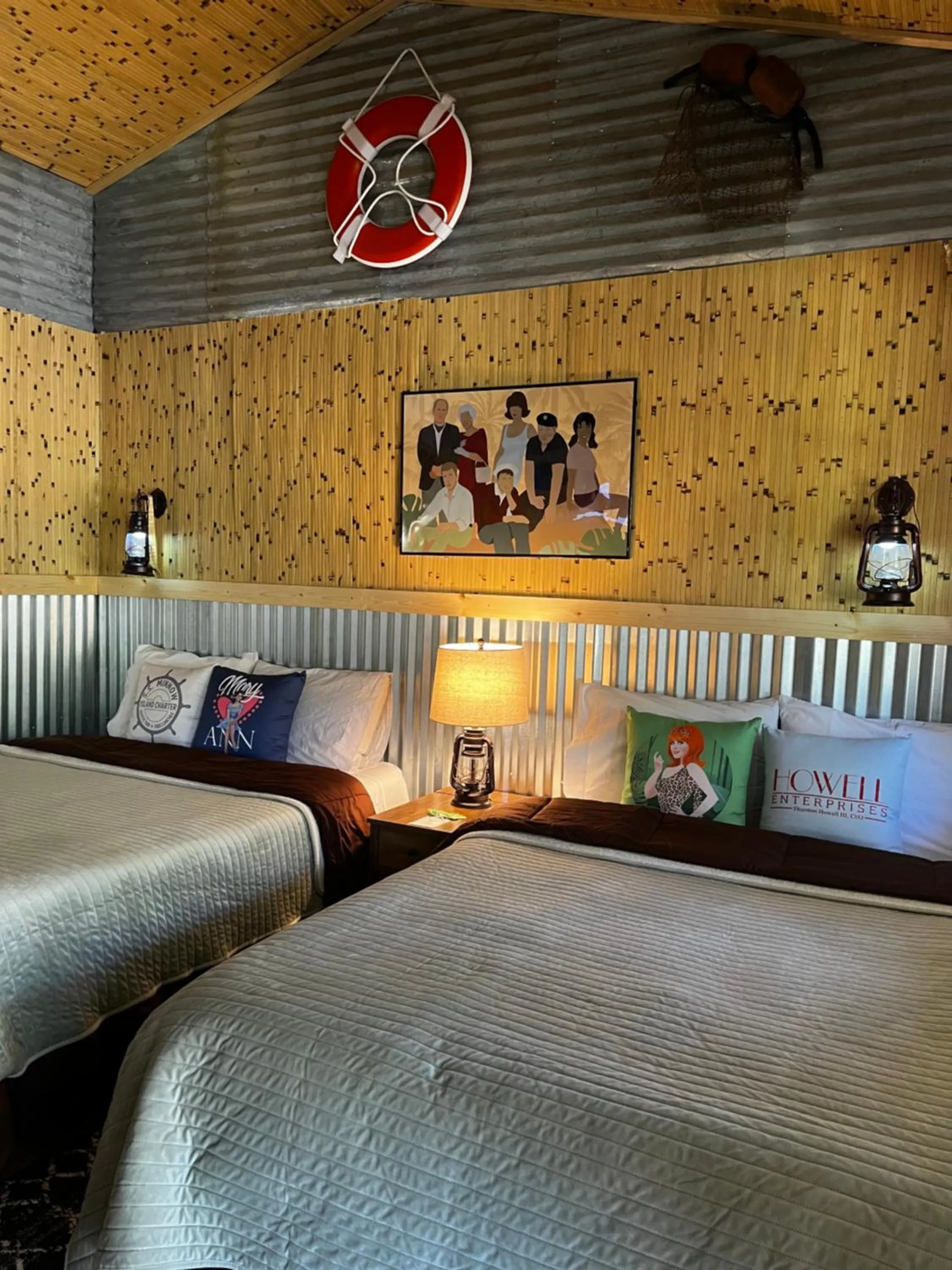 Bed in Dusty Boots Motel & Cafe