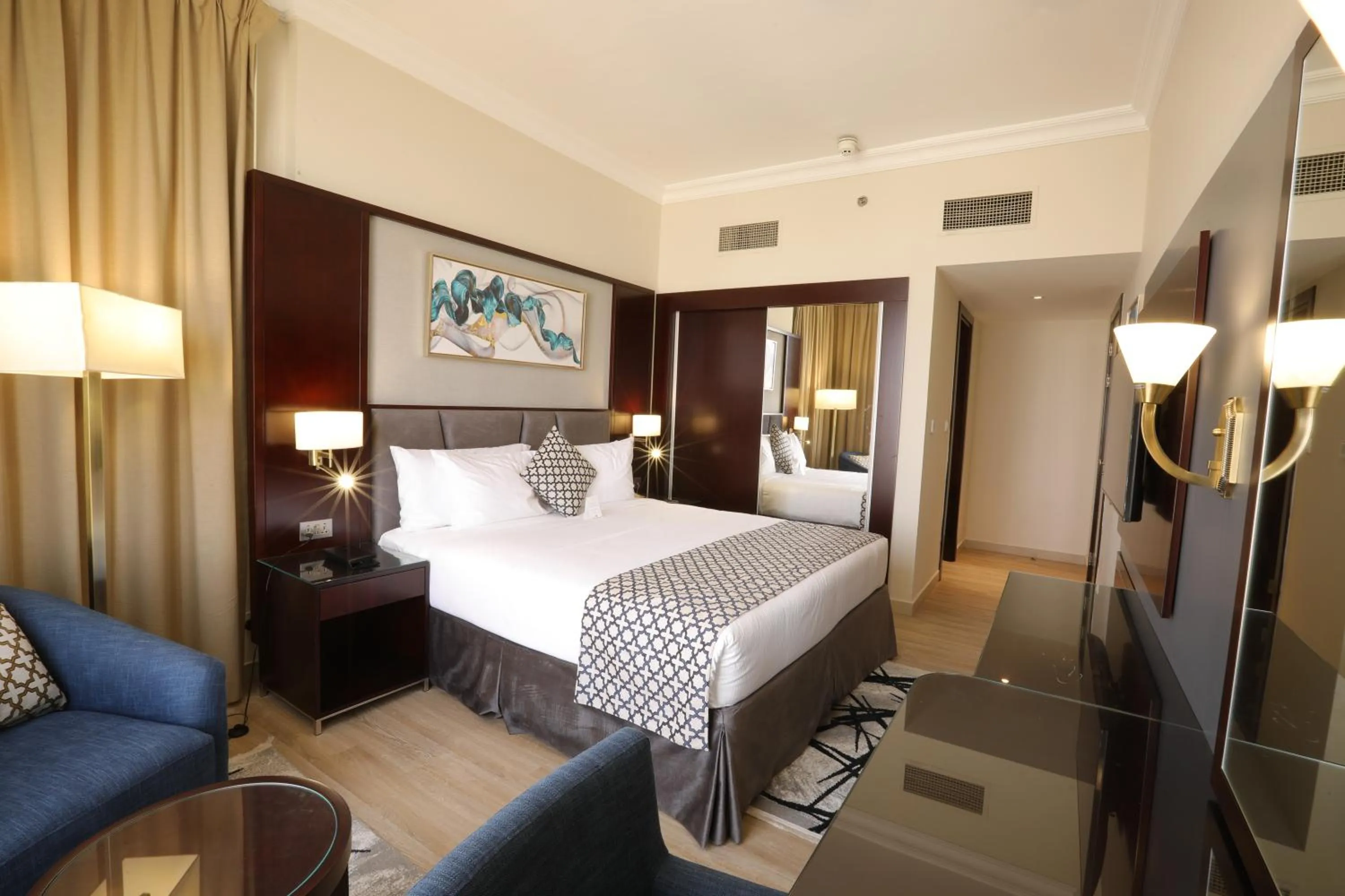 Bedroom, Bed in Two Seasons Hotel & Apartments