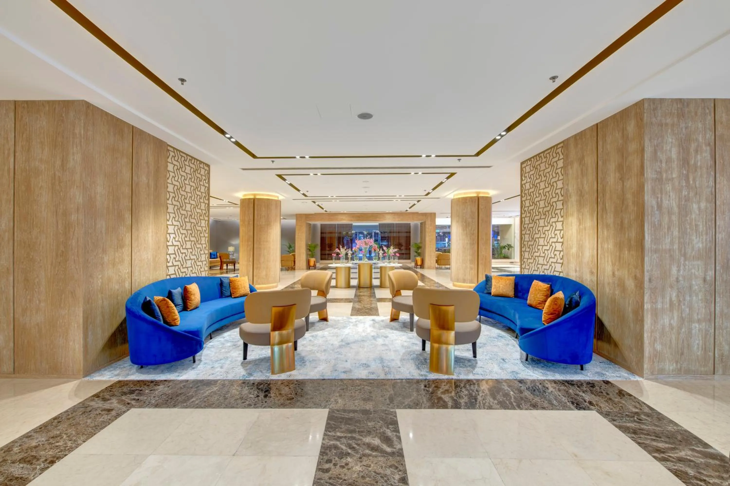 Lobby or reception in Two Seasons Hotel & Apartments