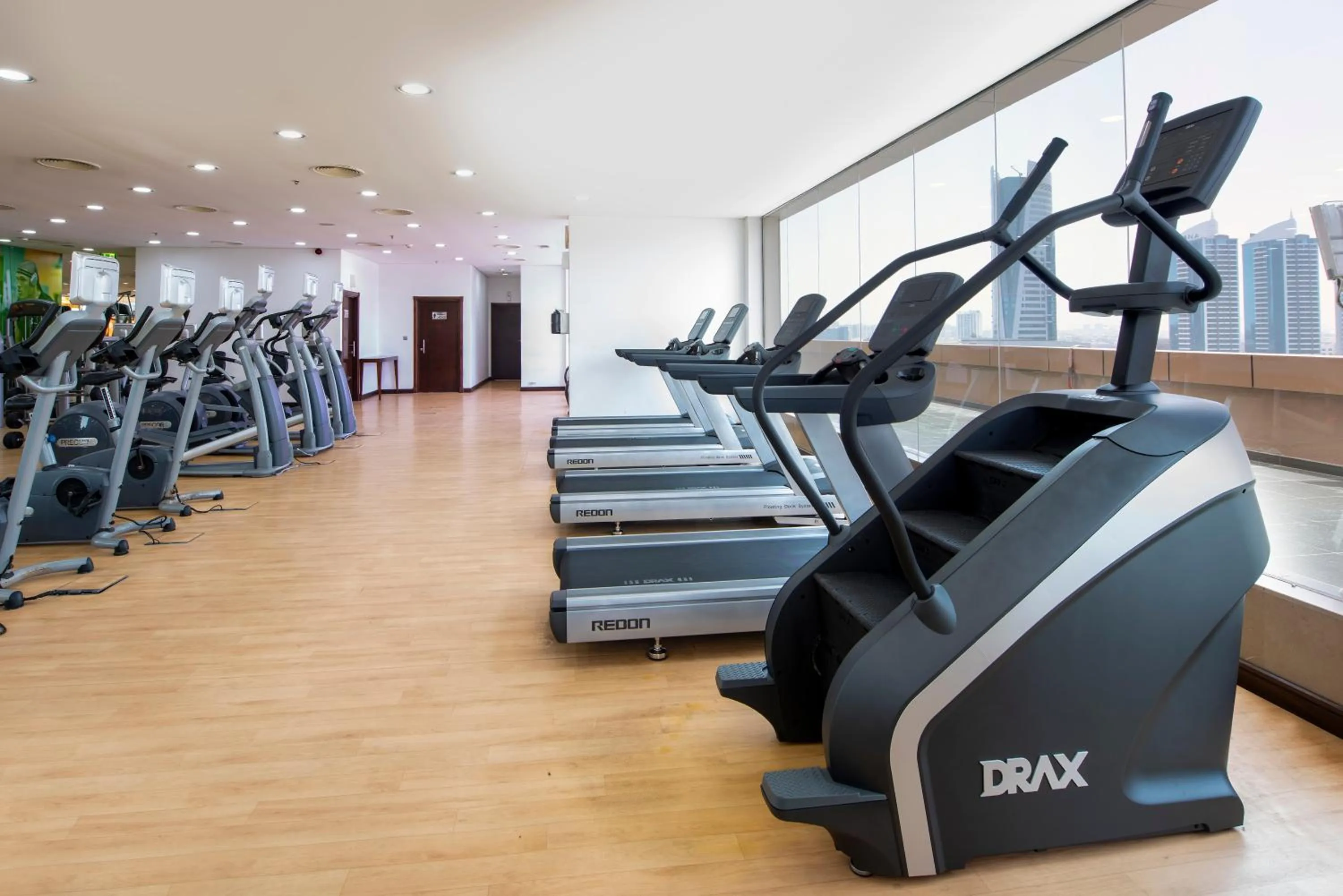 Fitness centre/facilities in Two Seasons Hotel & Apartments