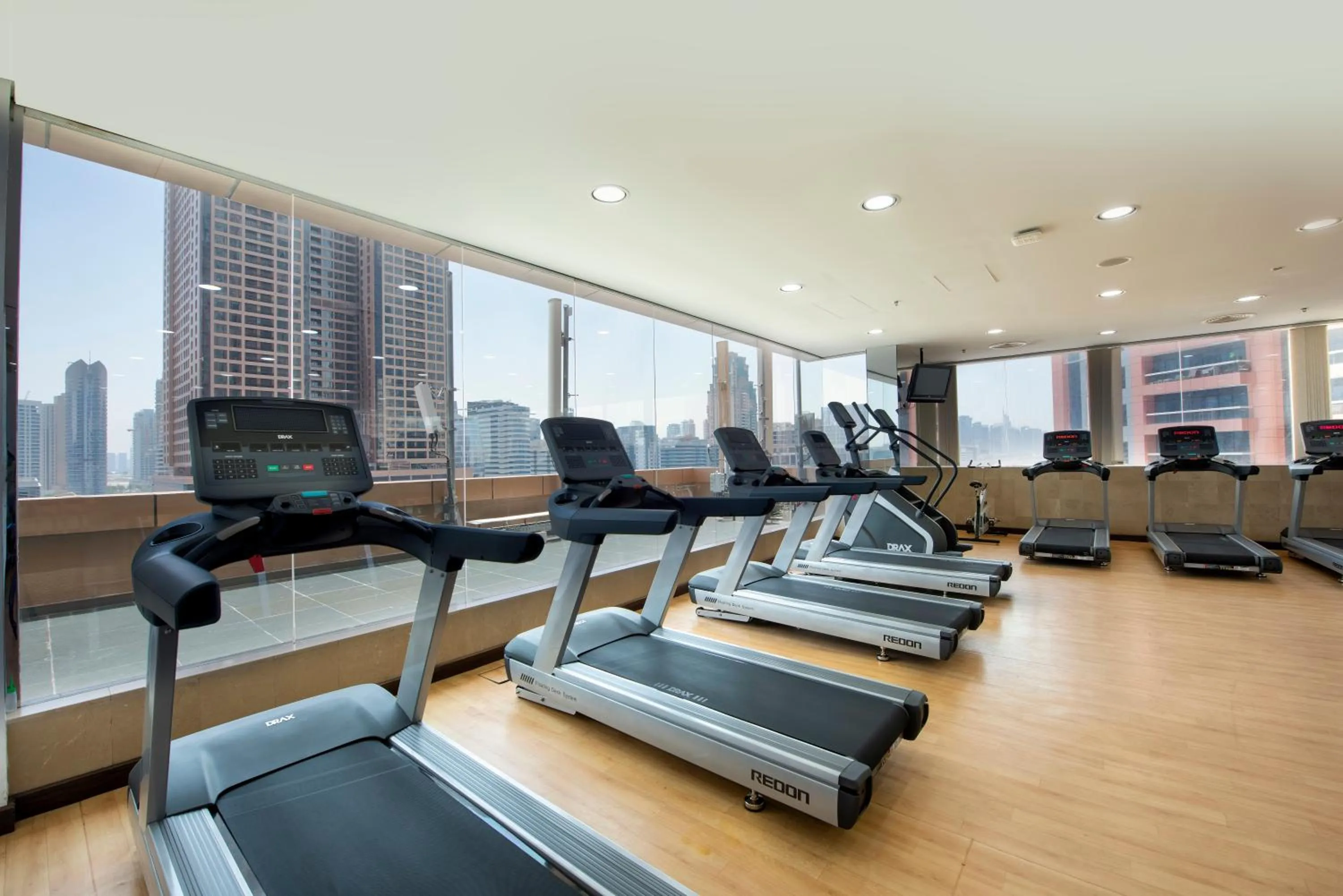 Fitness centre/facilities in Two Seasons Hotel & Apartments