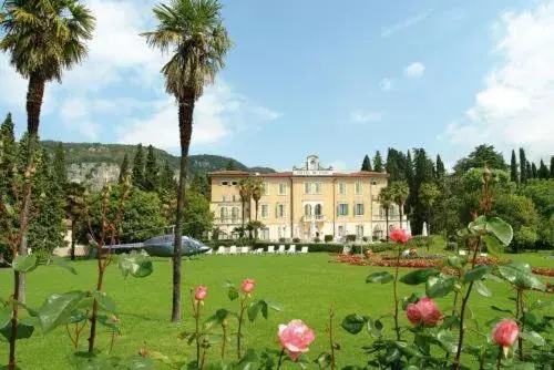 Facade/entrance, Property Building in Hotel Du Parc