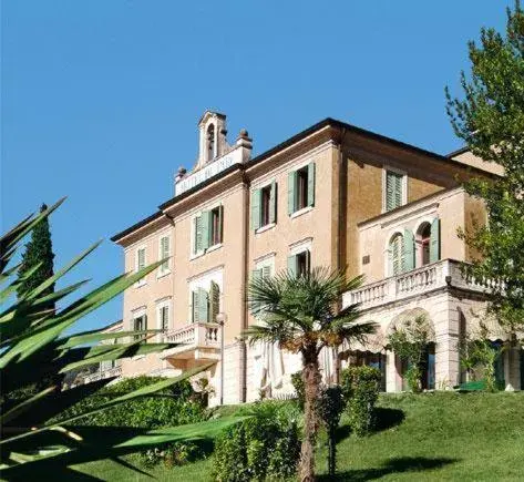 Facade/entrance, Property Building in Hotel Du Parc