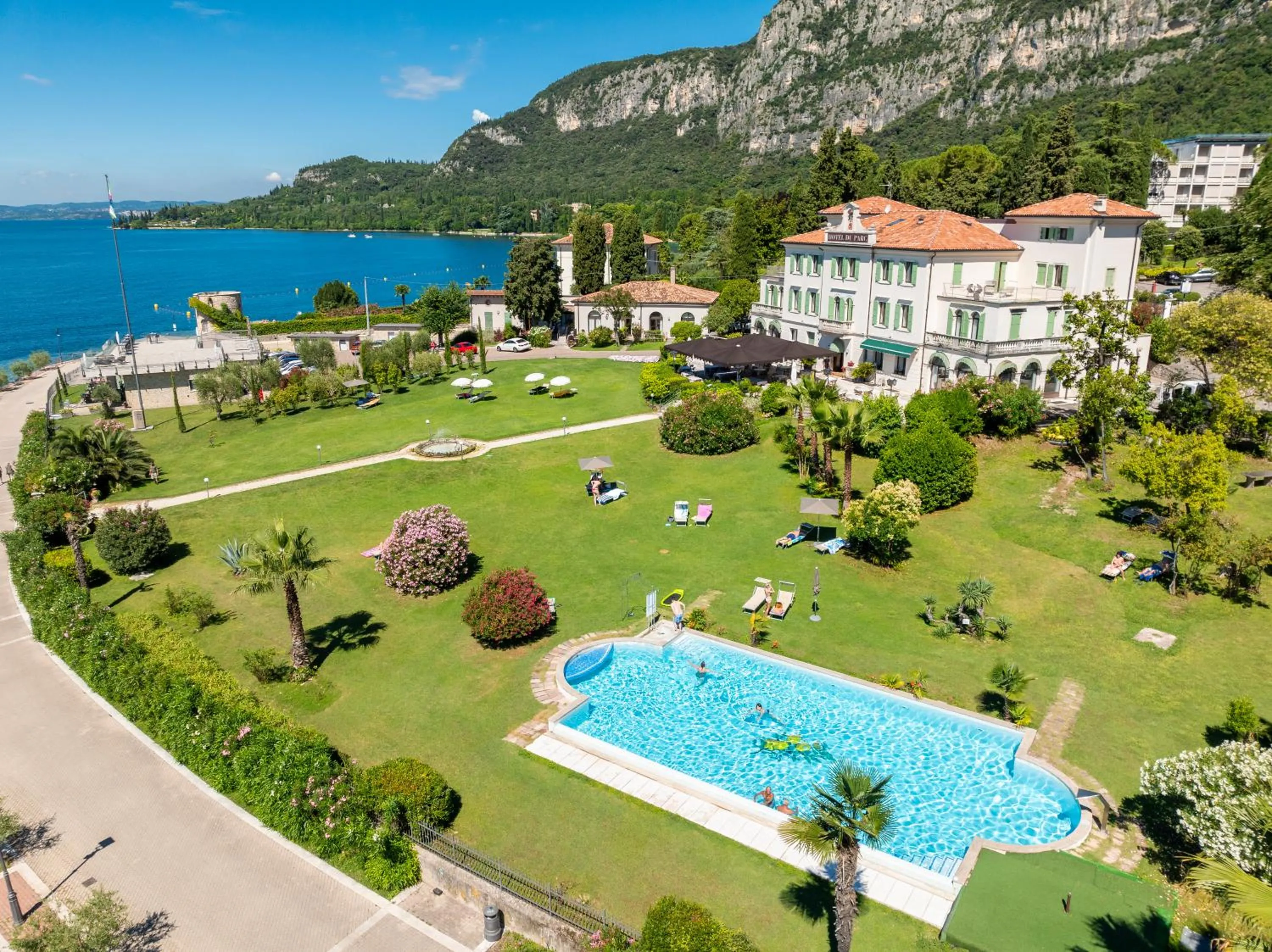 Garden in Hotel Du Parc