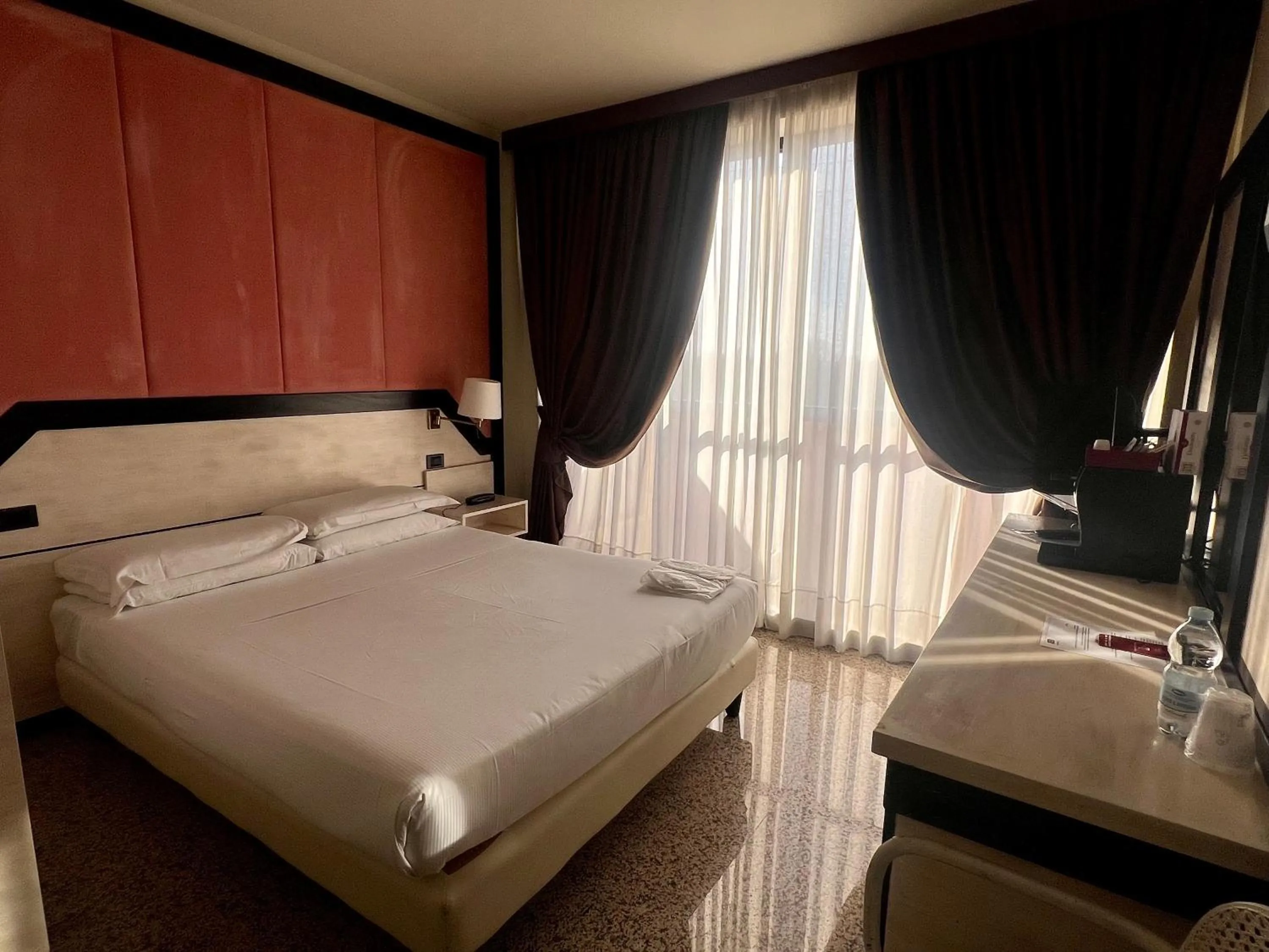 Bedroom, Bed in Hotel Diamante