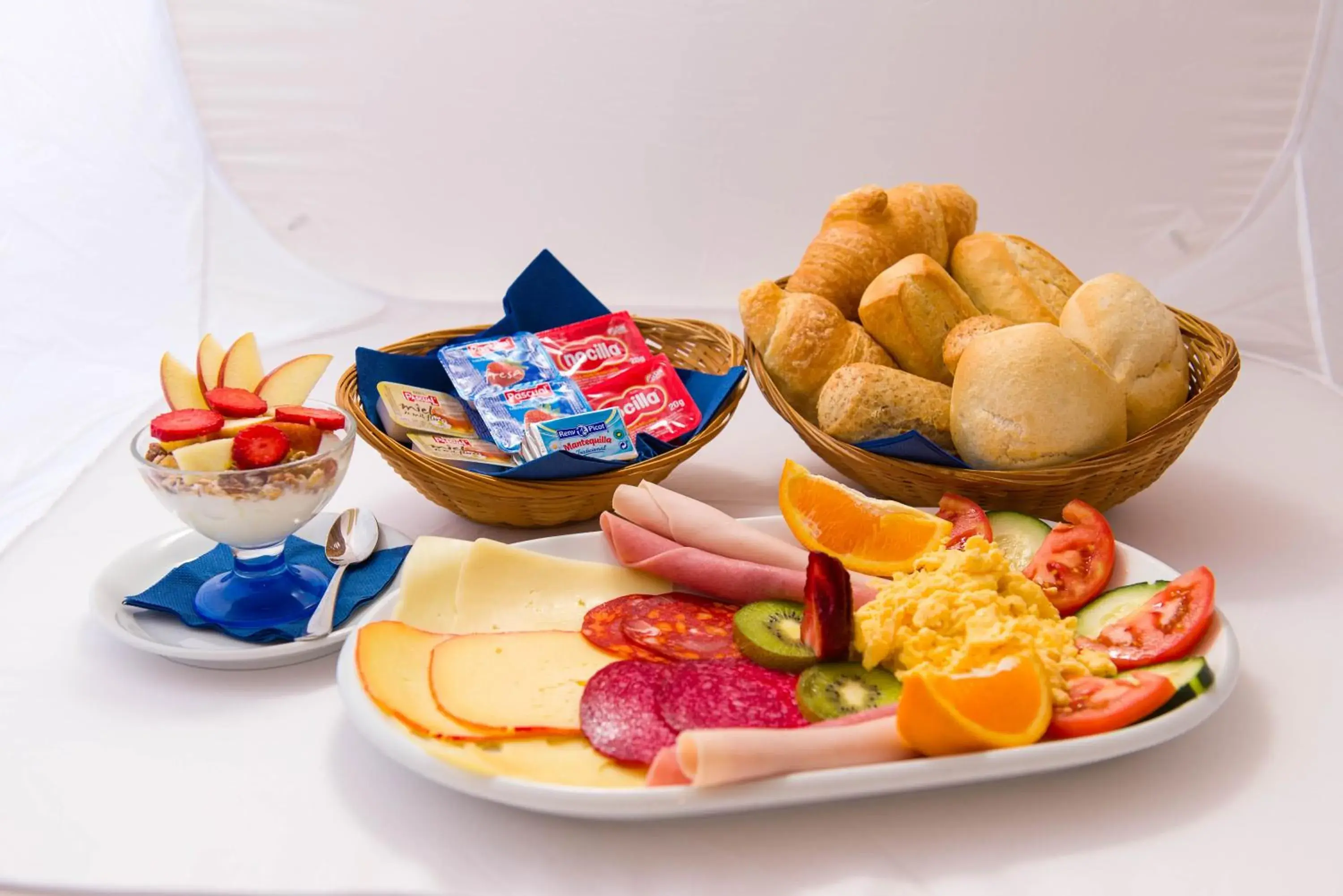 Continental breakfast in Bell Port Hotel Continental breakfast in Bell Port Hotel