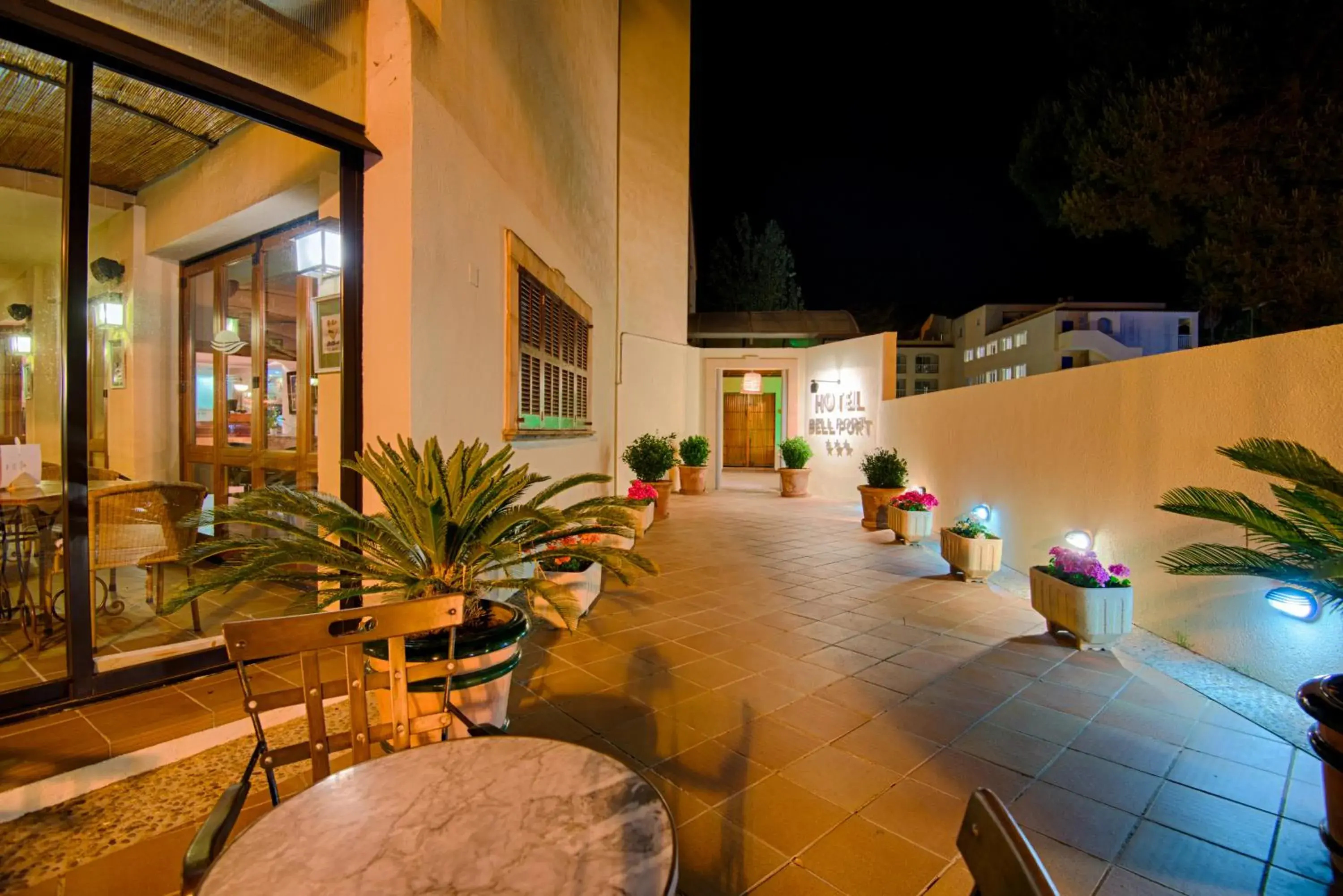 Lounge or bar in Bell Port Hotel Lounge or bar in Bell Port Hotel