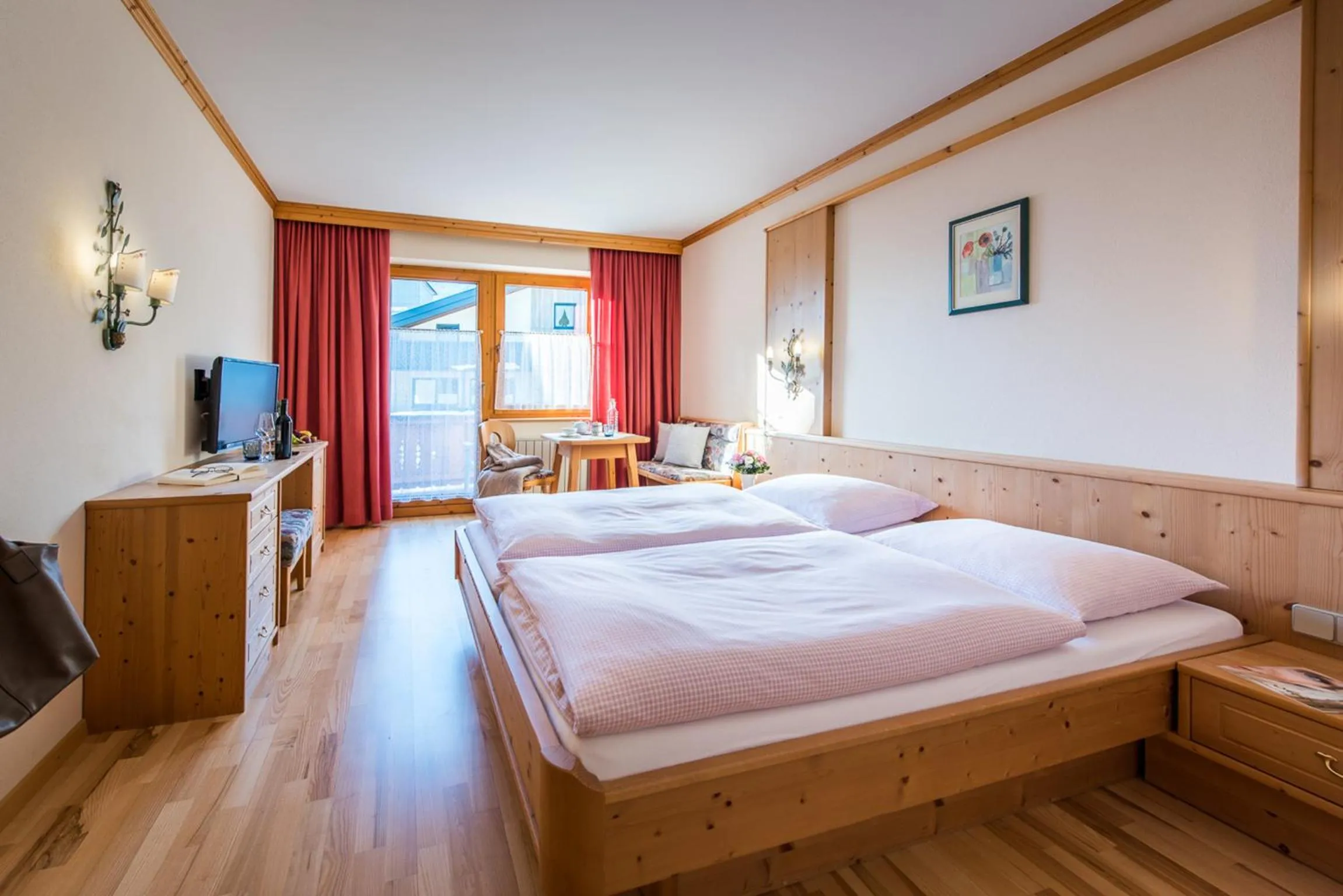 Photo of the whole room, Bed in Appartementhaus Alpenrose