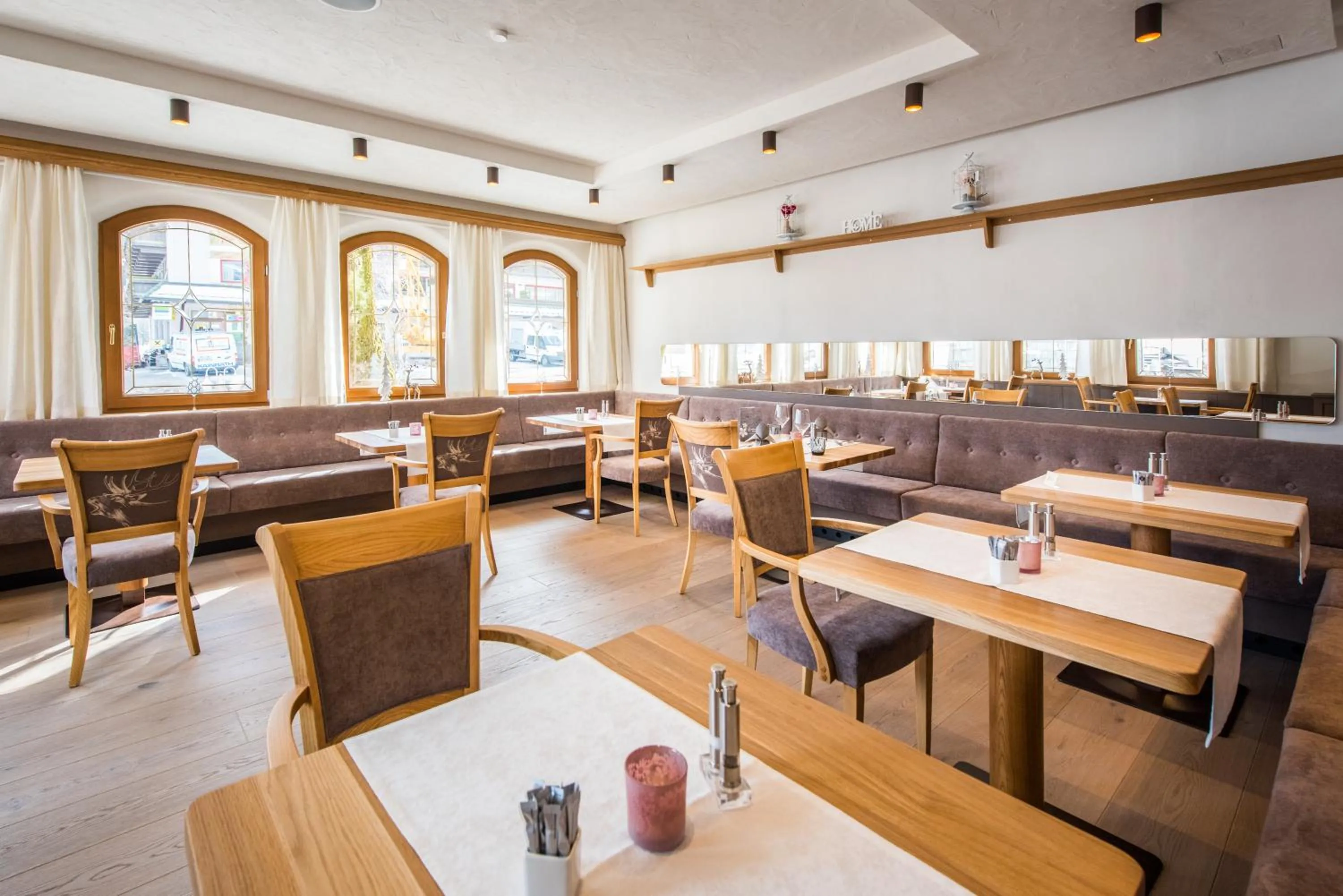 Restaurant/places to eat in Appartementhaus Alpenrose