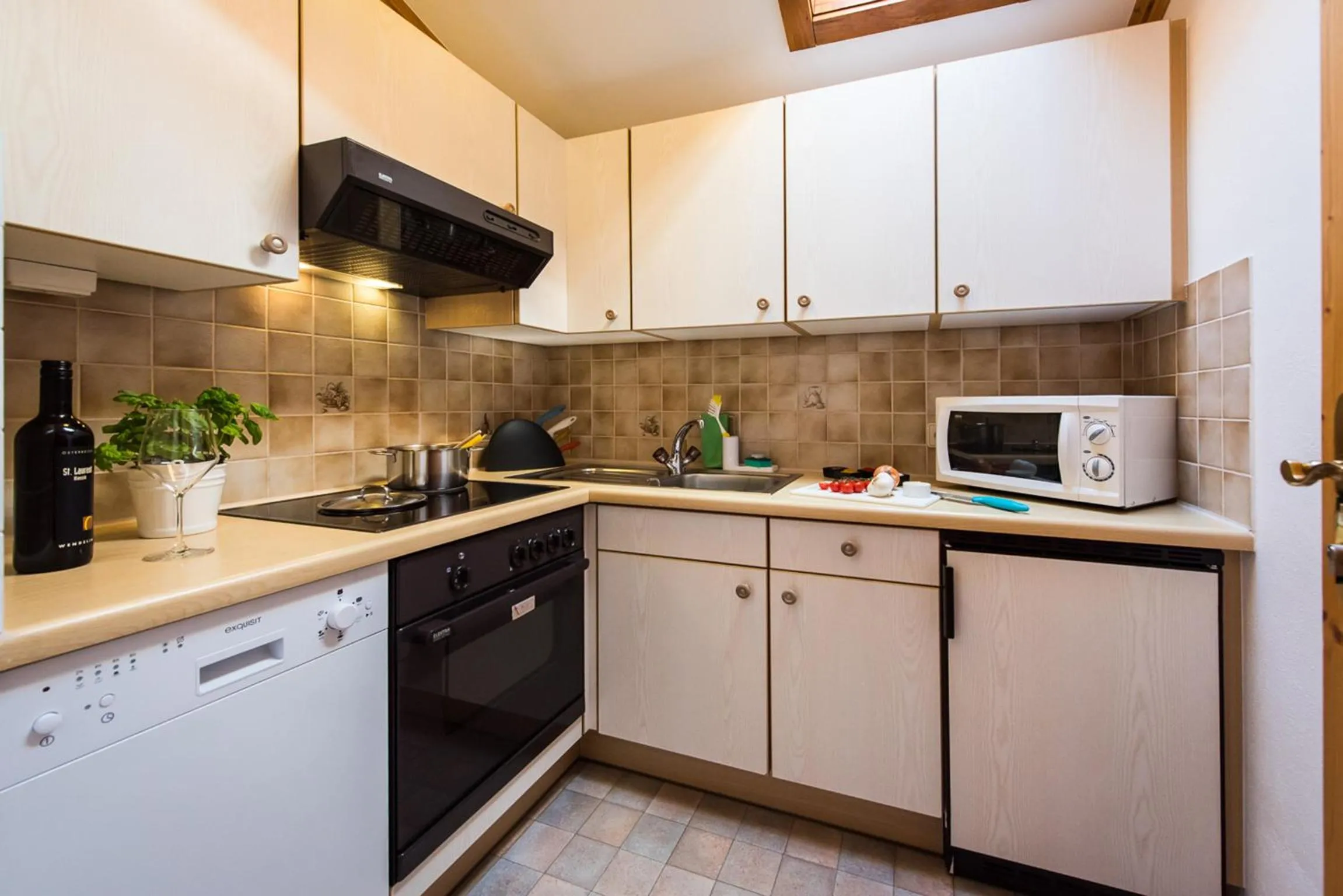 Kitchen or kitchenette in Appartementhaus Alpenrose