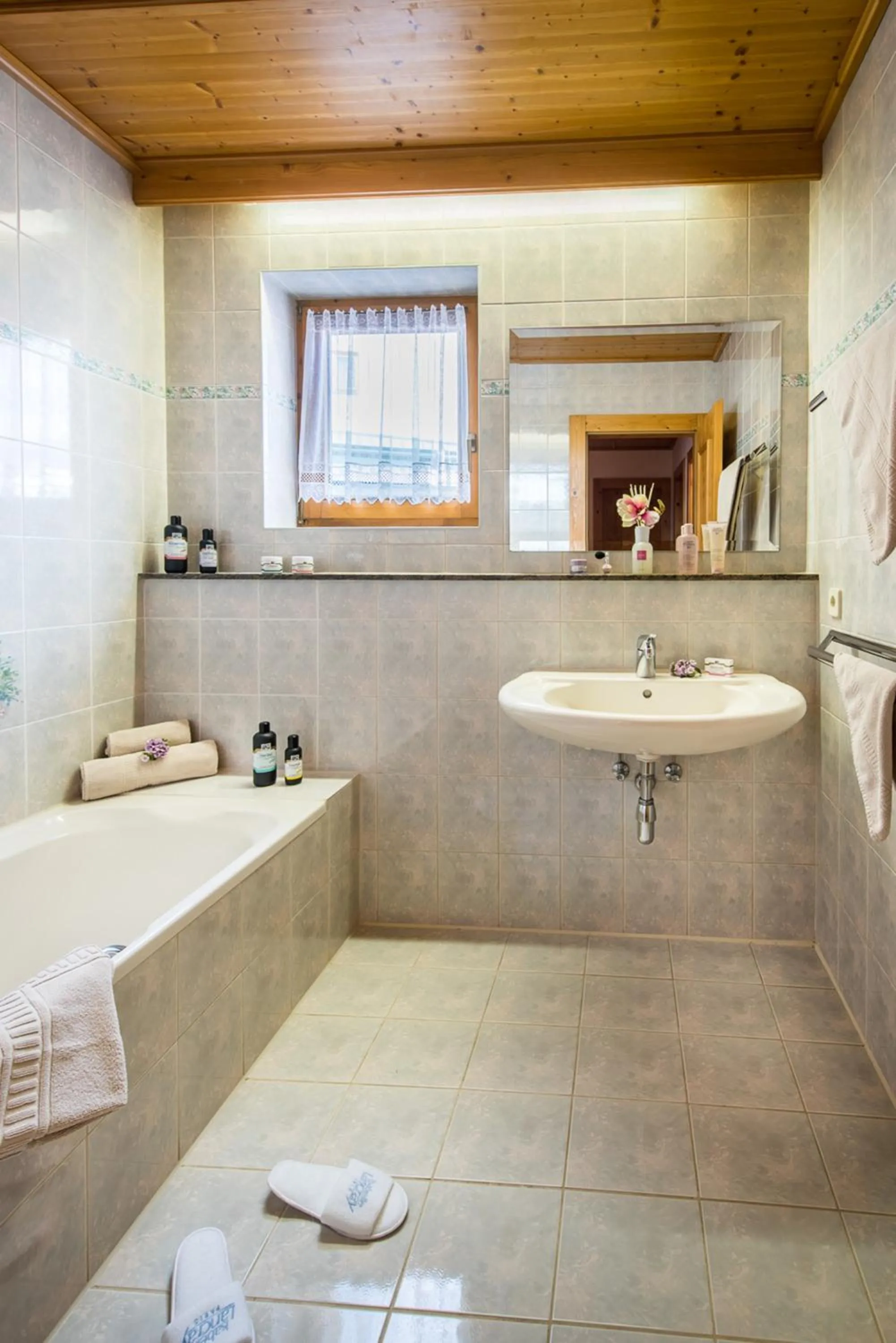 Bathroom in Appartementhaus Alpenrose