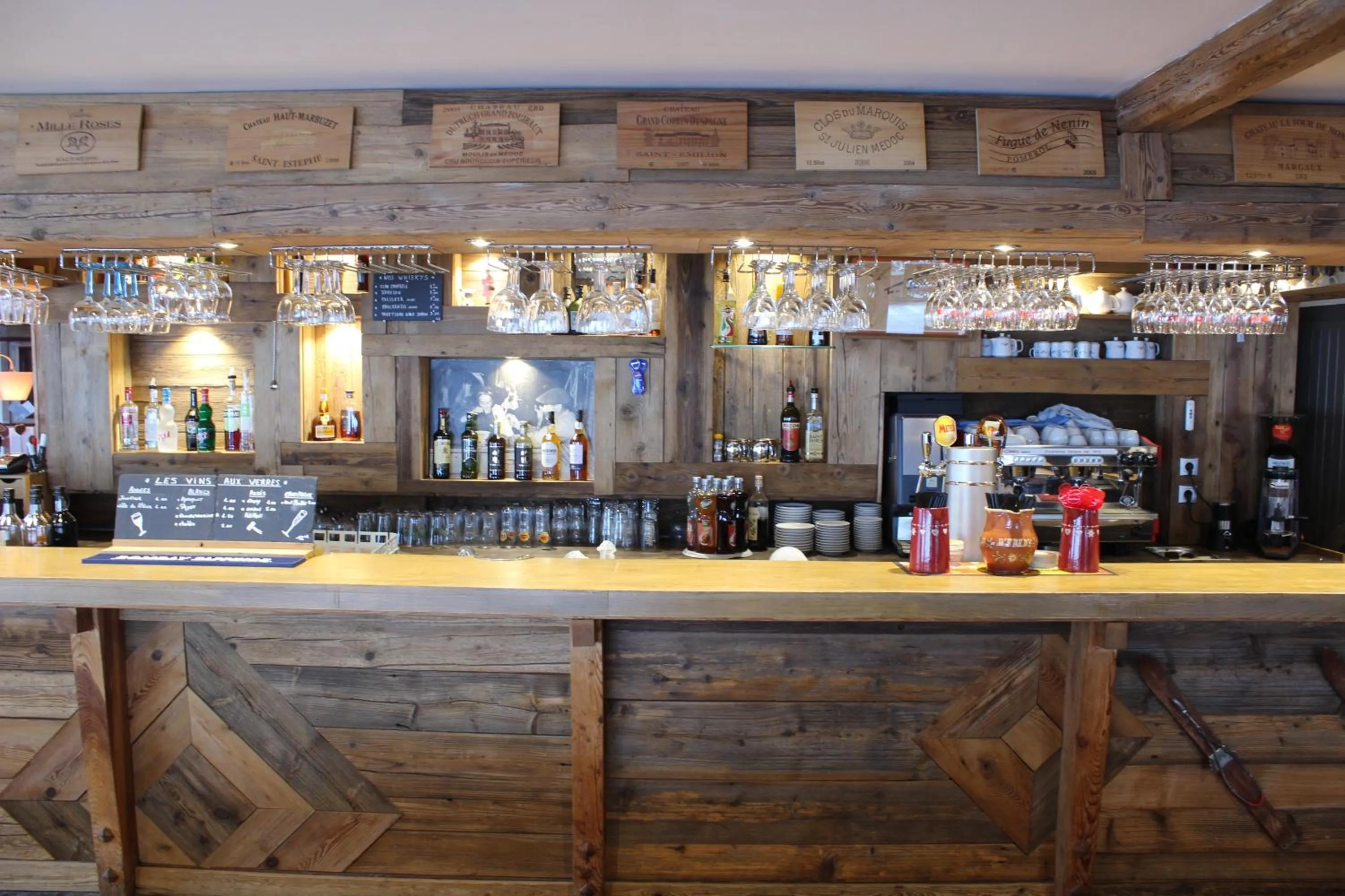 Lounge or bar in Hôtel Restaurant U'Fredy