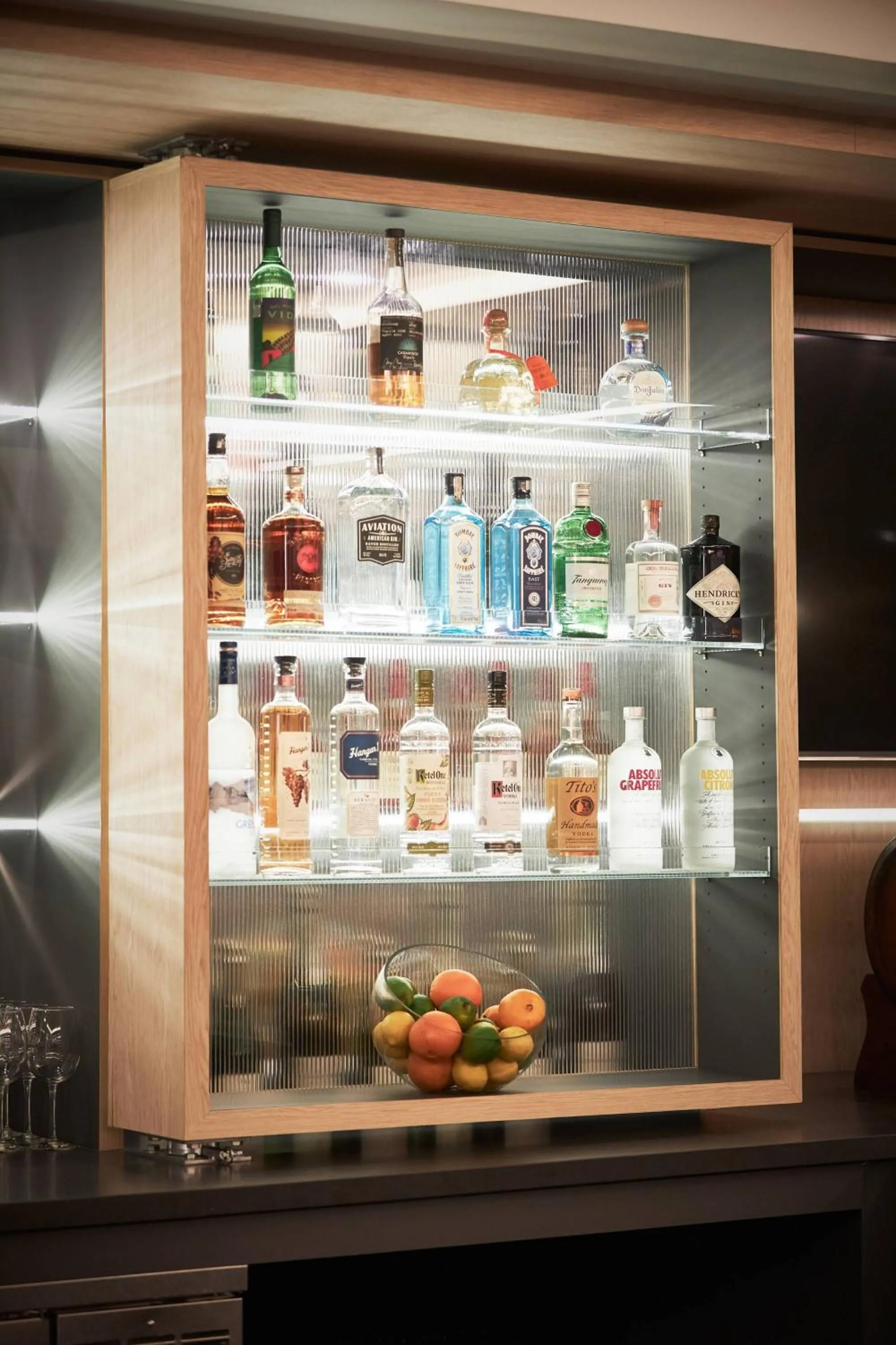 Lounge or bar in AC Hotel by Marriott Pleasanton