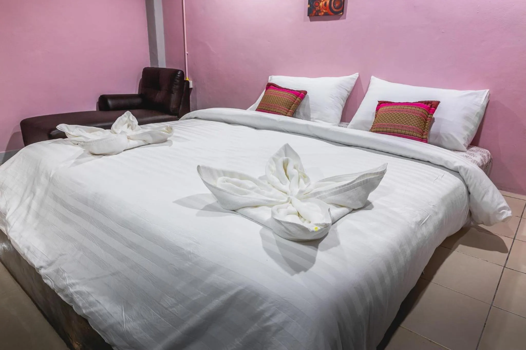 Bed in The Guest Hotel Krabi