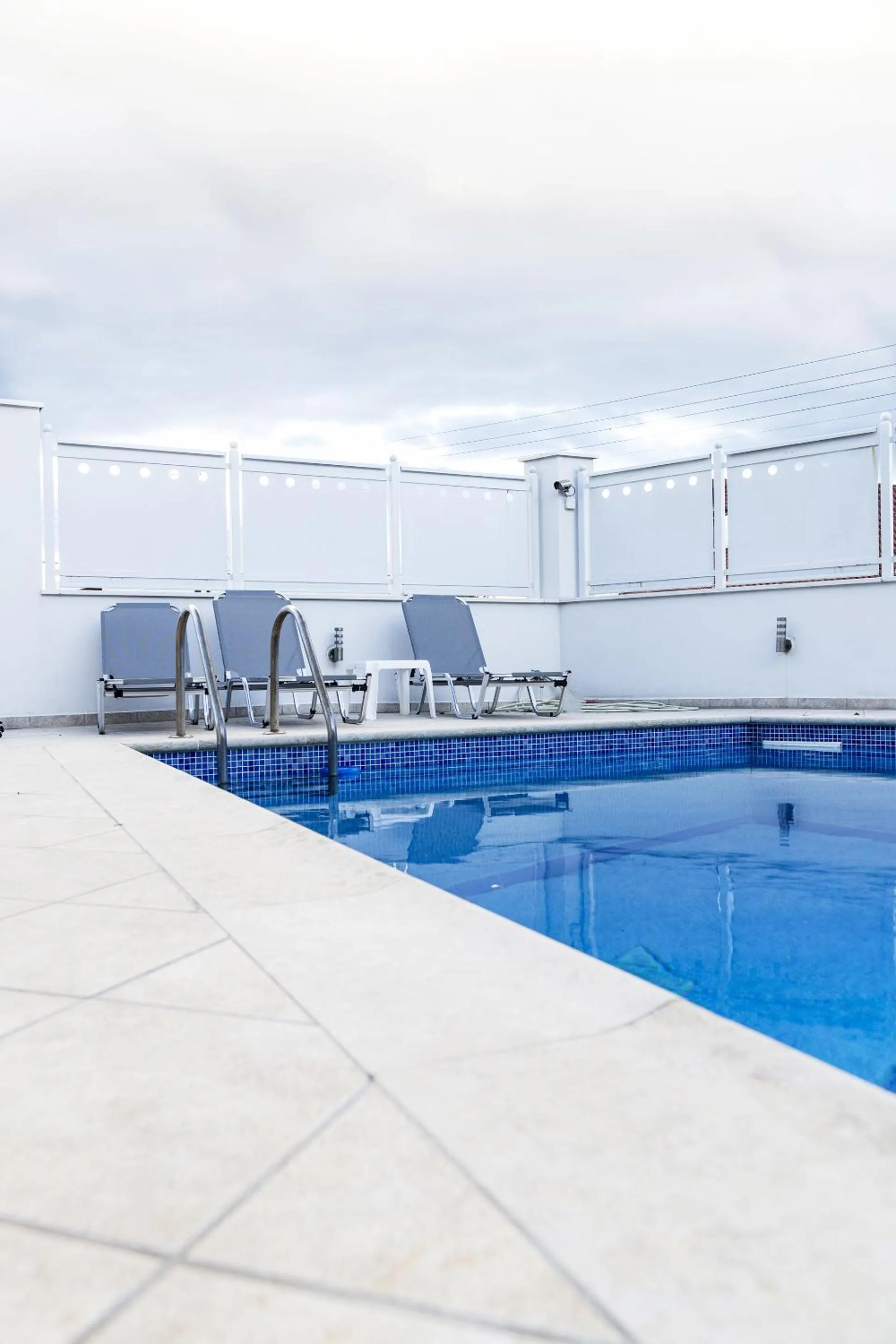 Swimming pool in Villa d'Irene-near athens airport , 200 meters from the beach davis