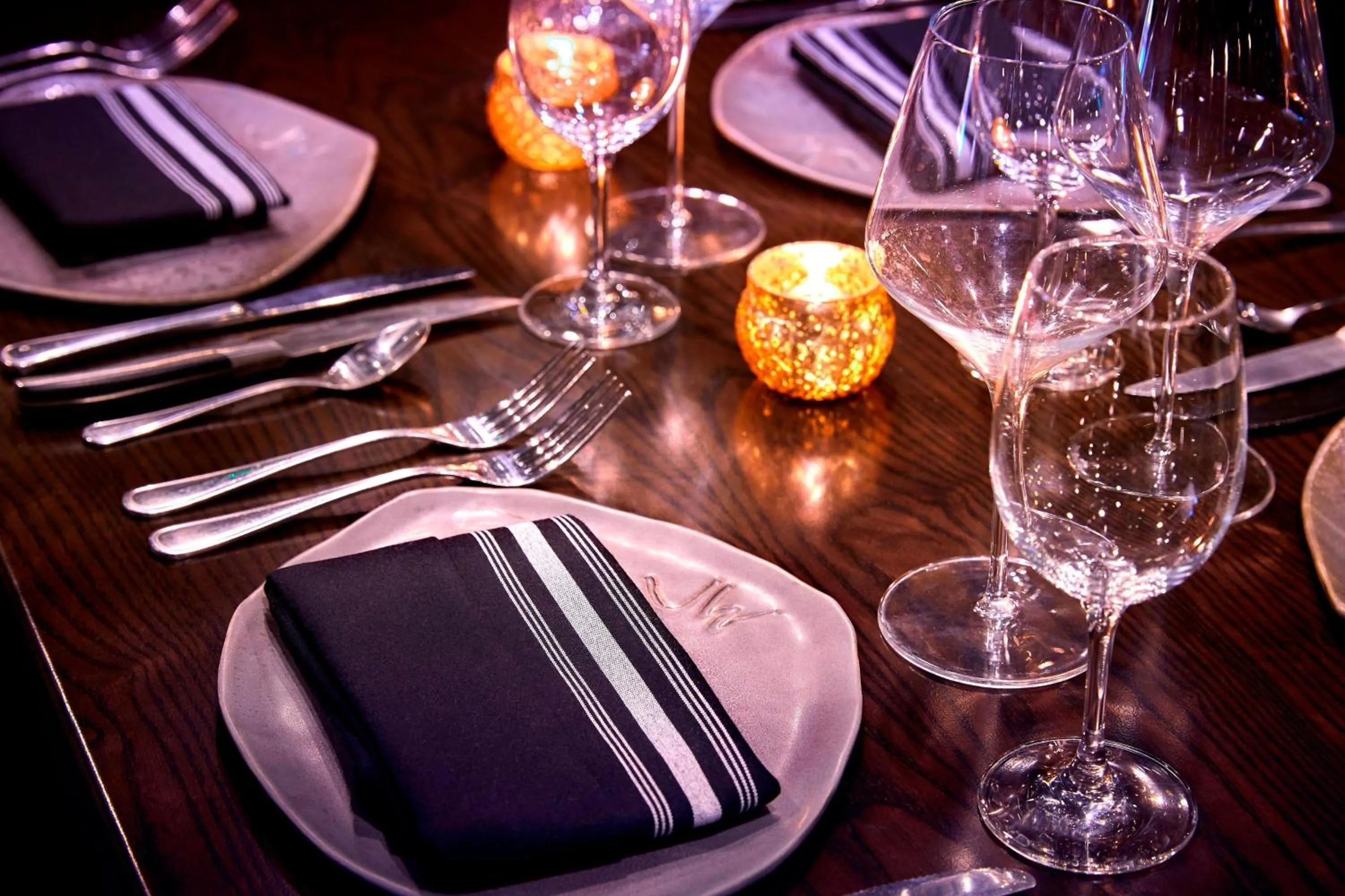 Restaurant/places to eat in Los Angeles Airport Marriott